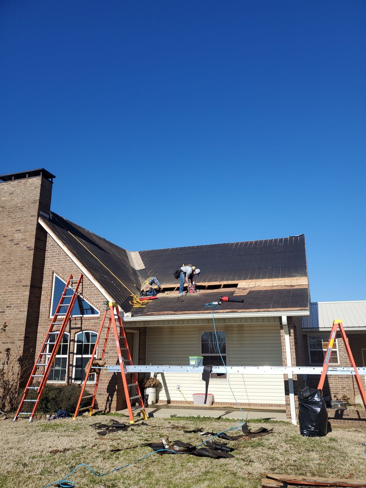 Residential Metal Roof Replacement using Reed's Metals: 26 GA. Colored Residential Metal Panels (Ivory) by Hostetler Roofing
