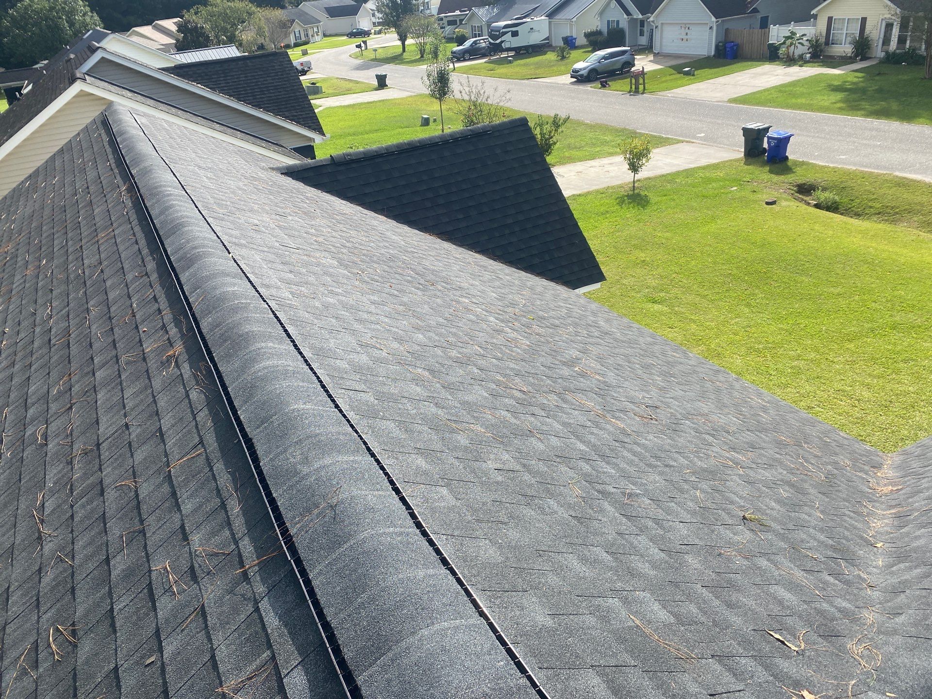 GAF HDZ - Charcoal by Linta Roofing Inc