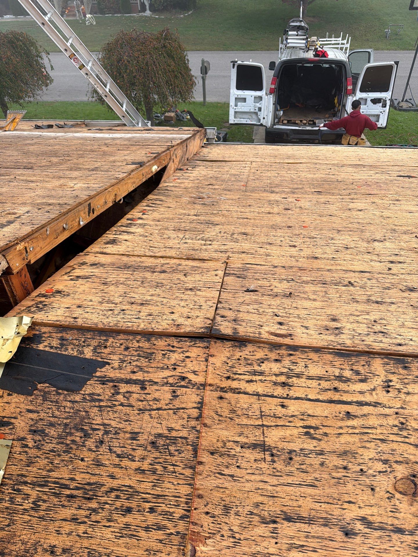 Residential Roofing Installation using GAF Timberline HDZ Charcoal by Rainstoppers Roofing