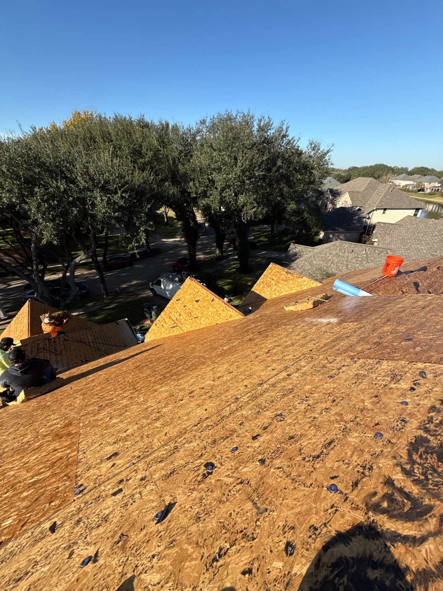GAF HDZ - Charcoal by Elite Roofing LLC