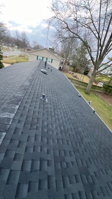 Residential Roofing Installation using GAF Timberline HDZ Charcoal
