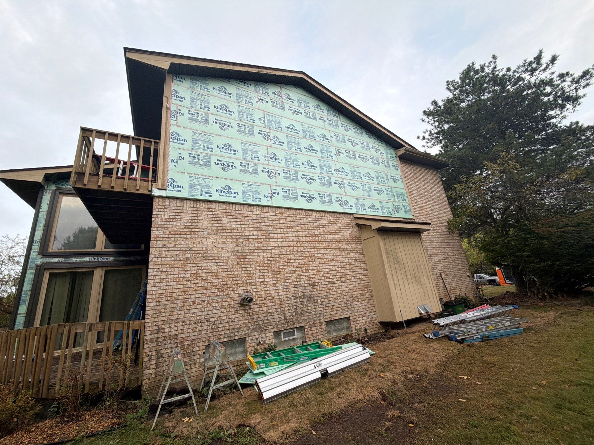 Siding Replacement using Alside S7 Cedar Mill Grain Cast Iron by 180 Contractors