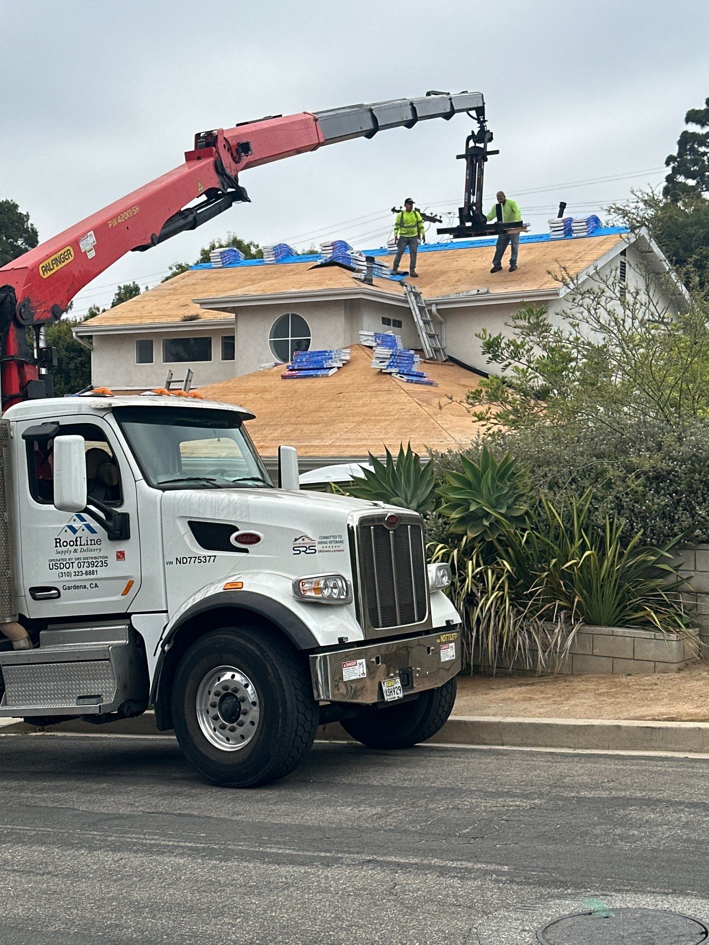 Residential Roofing Installation using GAF Charcoal Shingles by Hull Brothers Roofing