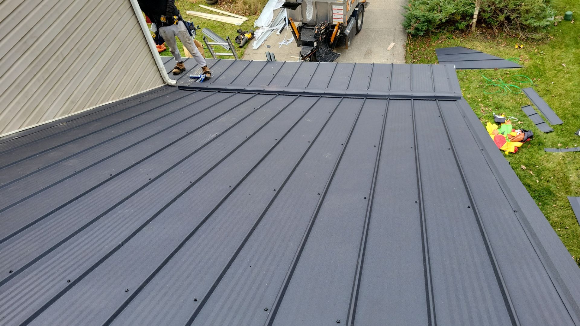 Weather Max Panel, Color: Ebony by Eagle Eye Roofing