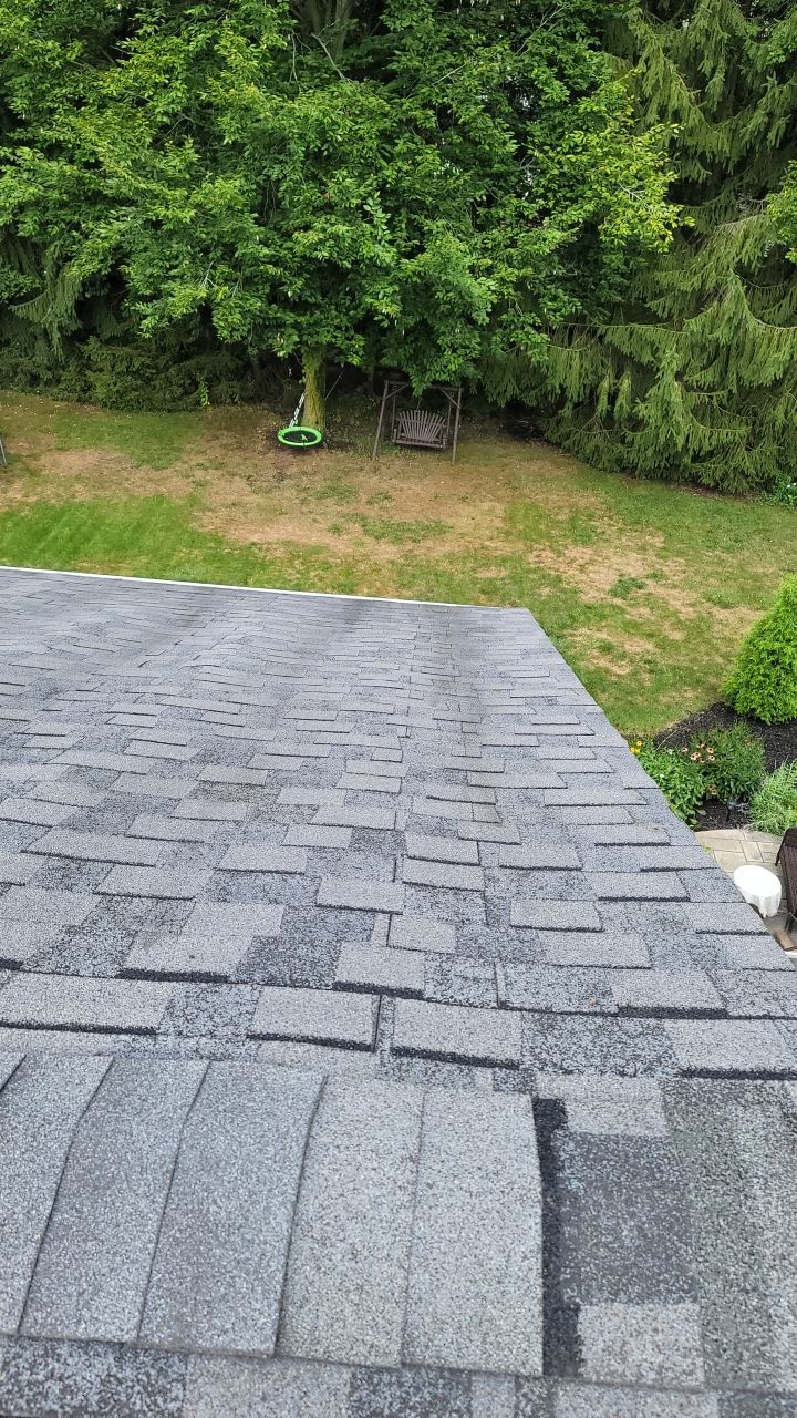 CERTAINTEED LANDMARK COLOR: PEWTER DRIP EDGE: WHITE by Eagle Eye Roofing