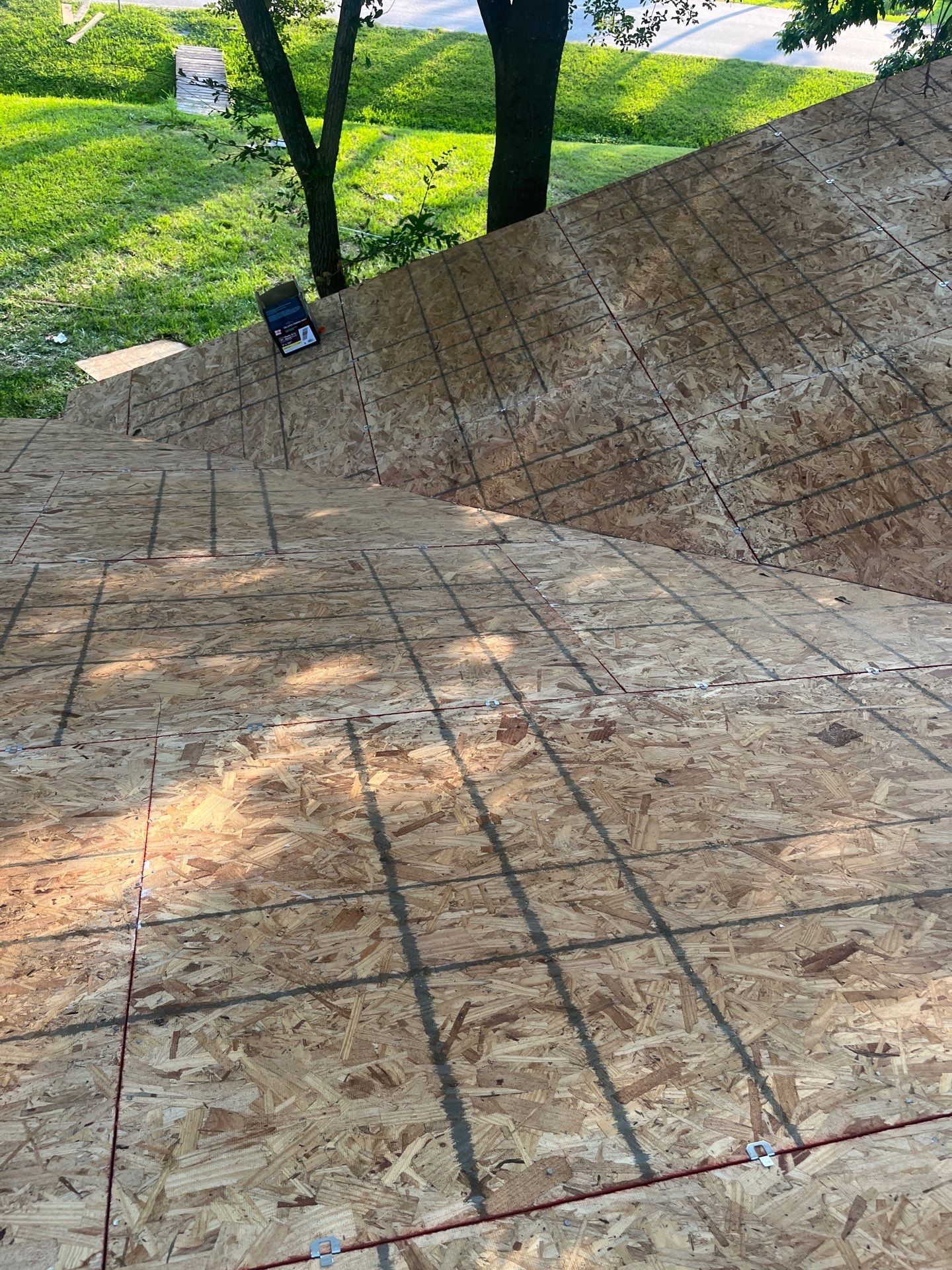 Residential Roofing Installation using Owen's Corning Duration (Lifetime) Shingles by Roof Repair Company