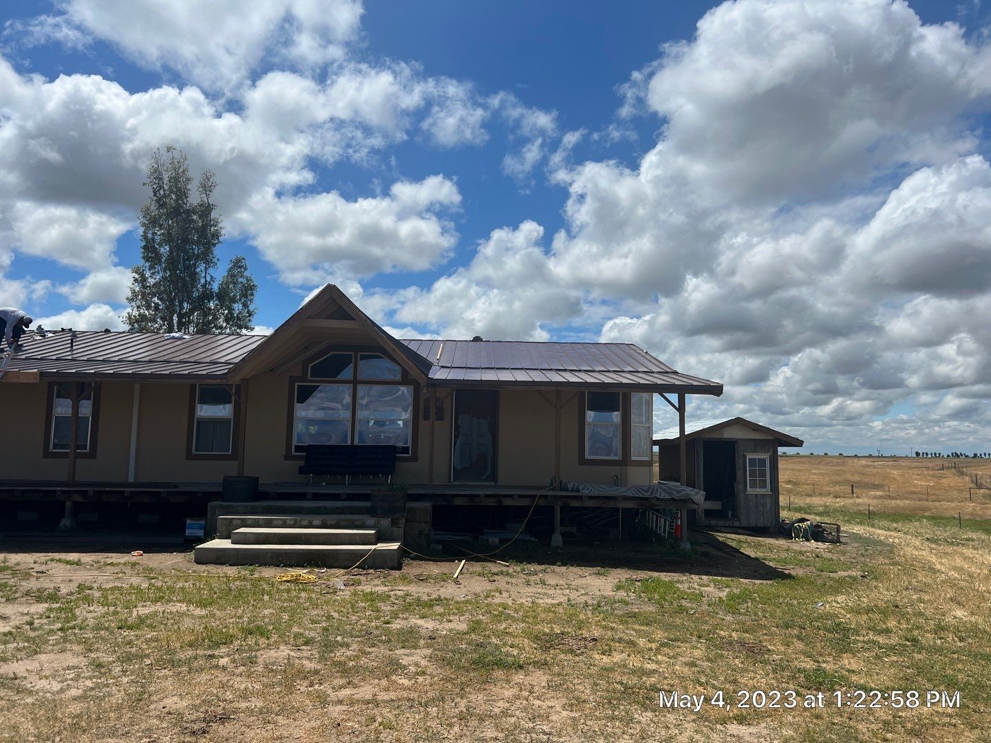 Metal roofing installation using Standing seam metal roofing system by Straight Edge Roofing Inc