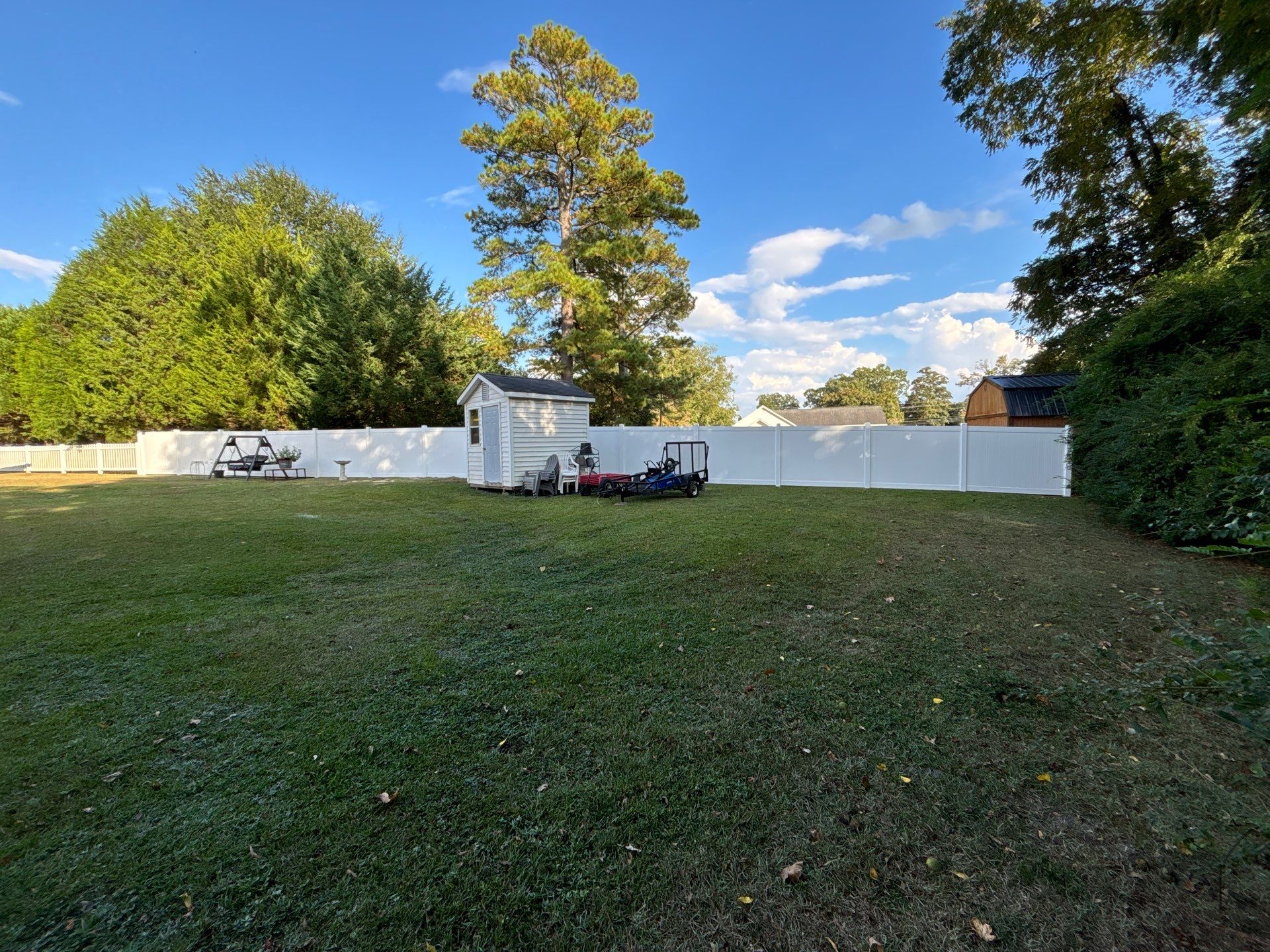 Hamilton Vinyl Privacy Project in Washington by Superior Fence and Rail