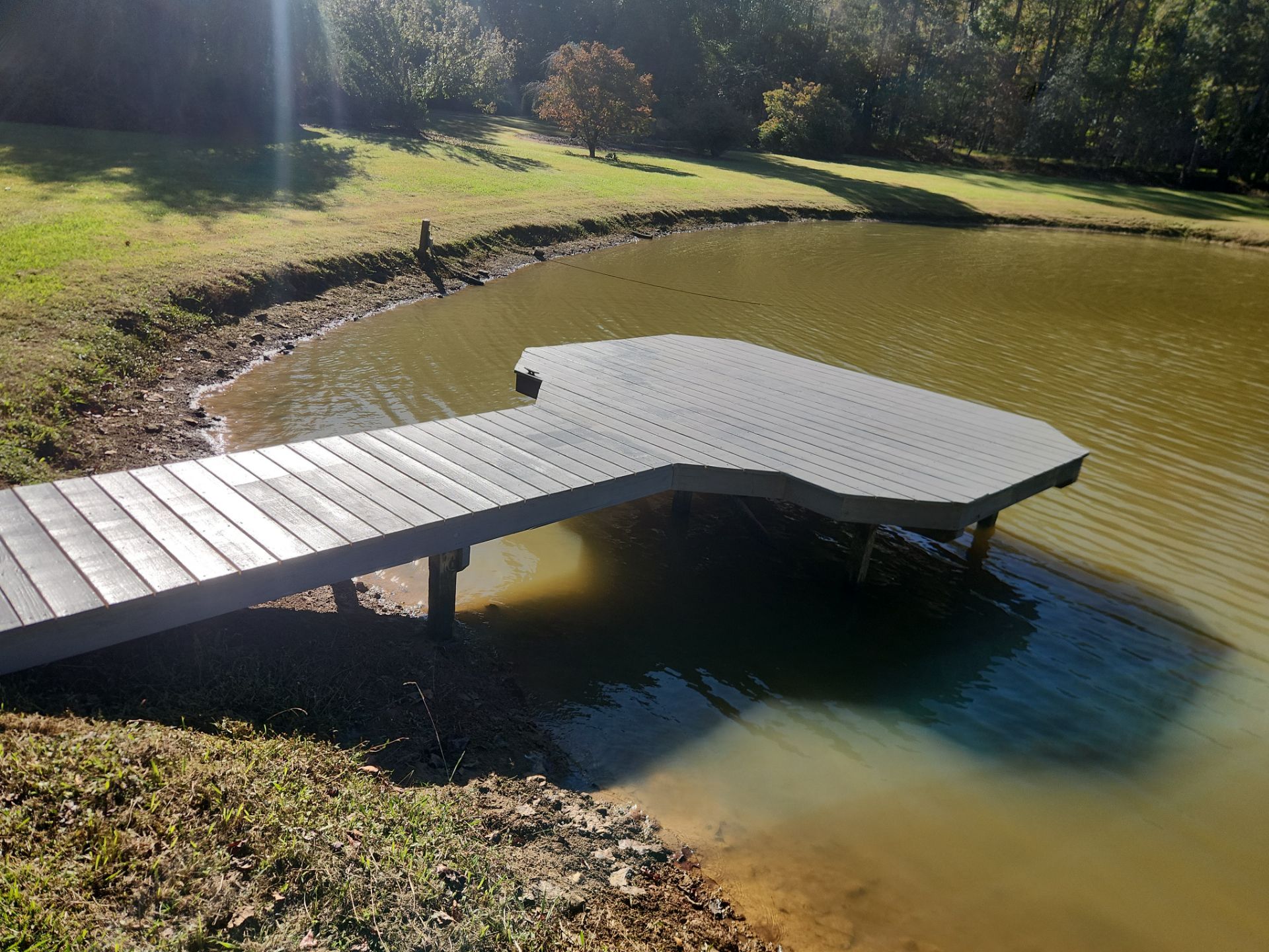 Wood Dock using Wood Stain by DuraSeal