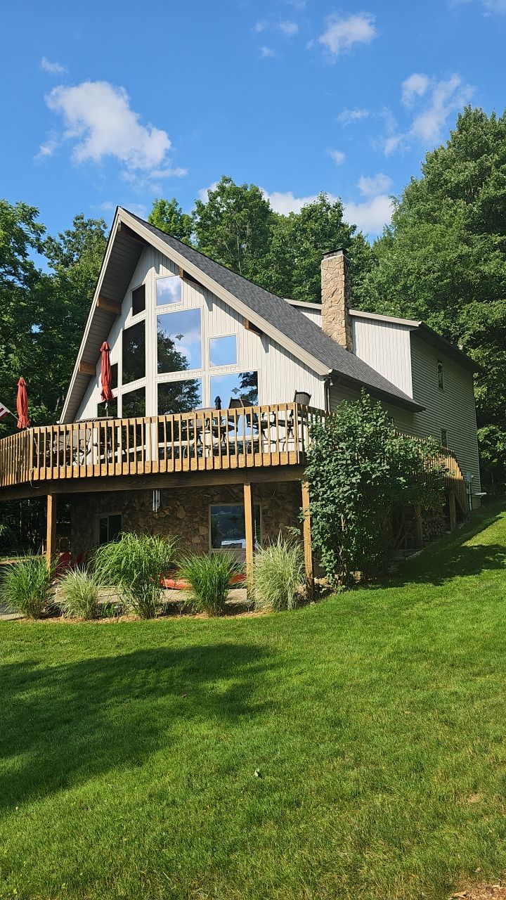 Owens Corning Color: Williamsburg Gray by Eagle Eye Roofing