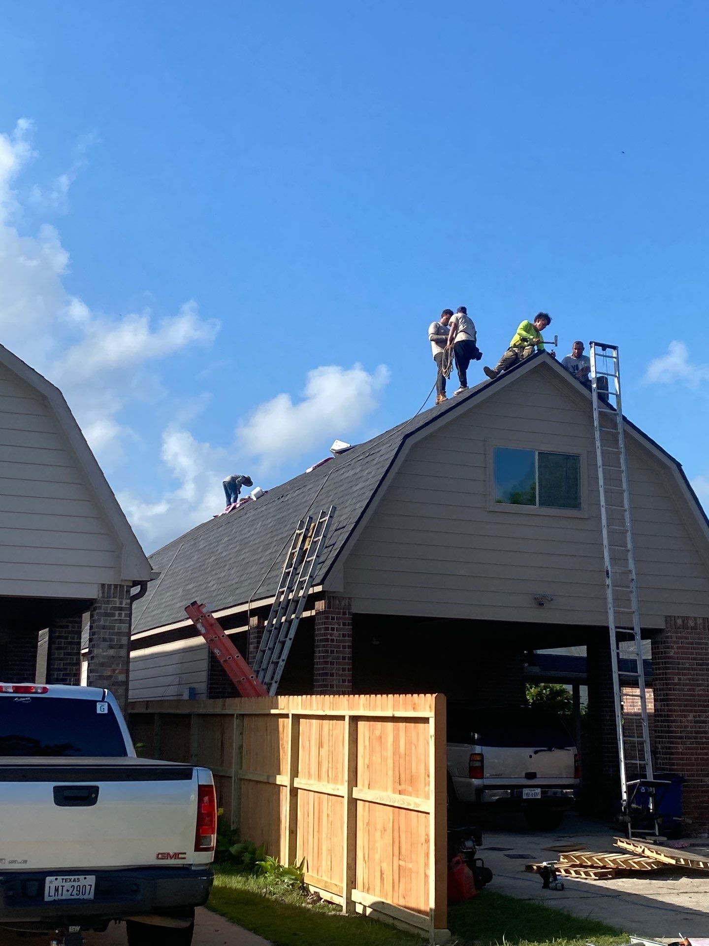 Residential Roof Replacement using Owens Corning - Onyx Black by Elite Roofing LLC