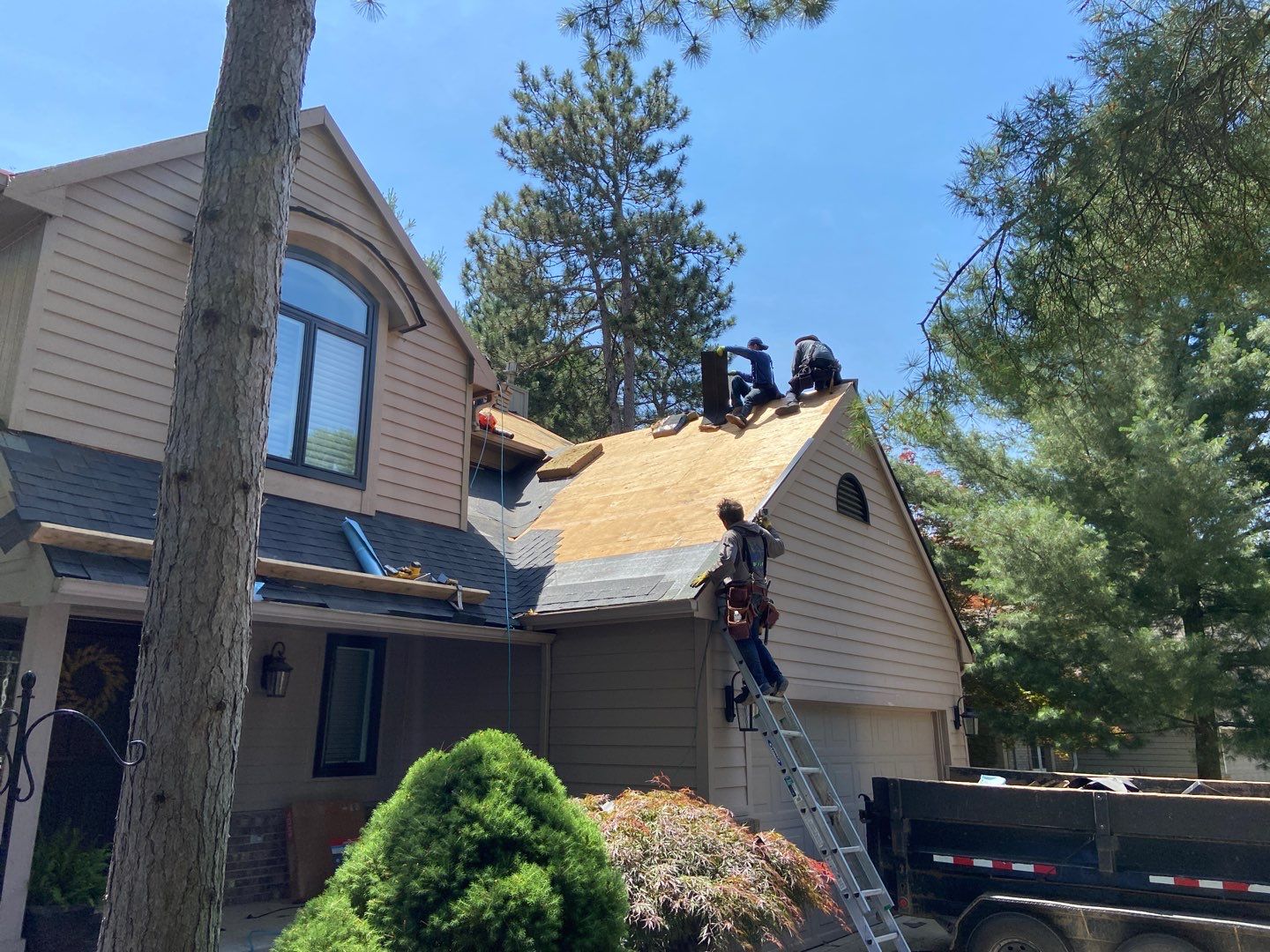 Roof Replacement using CertainTeed Landmark by 180 Contractors