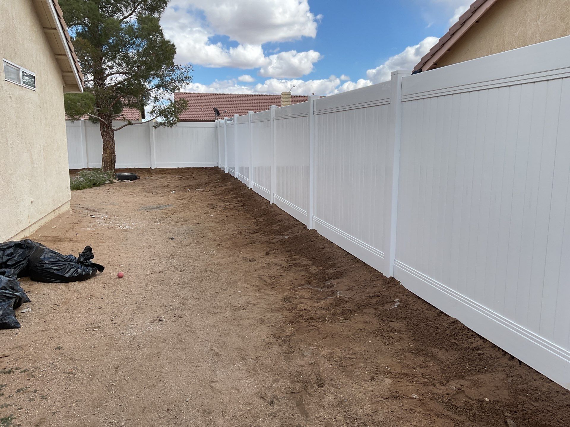 Fence Installation using Vinyl by Fence Guys Inc. 