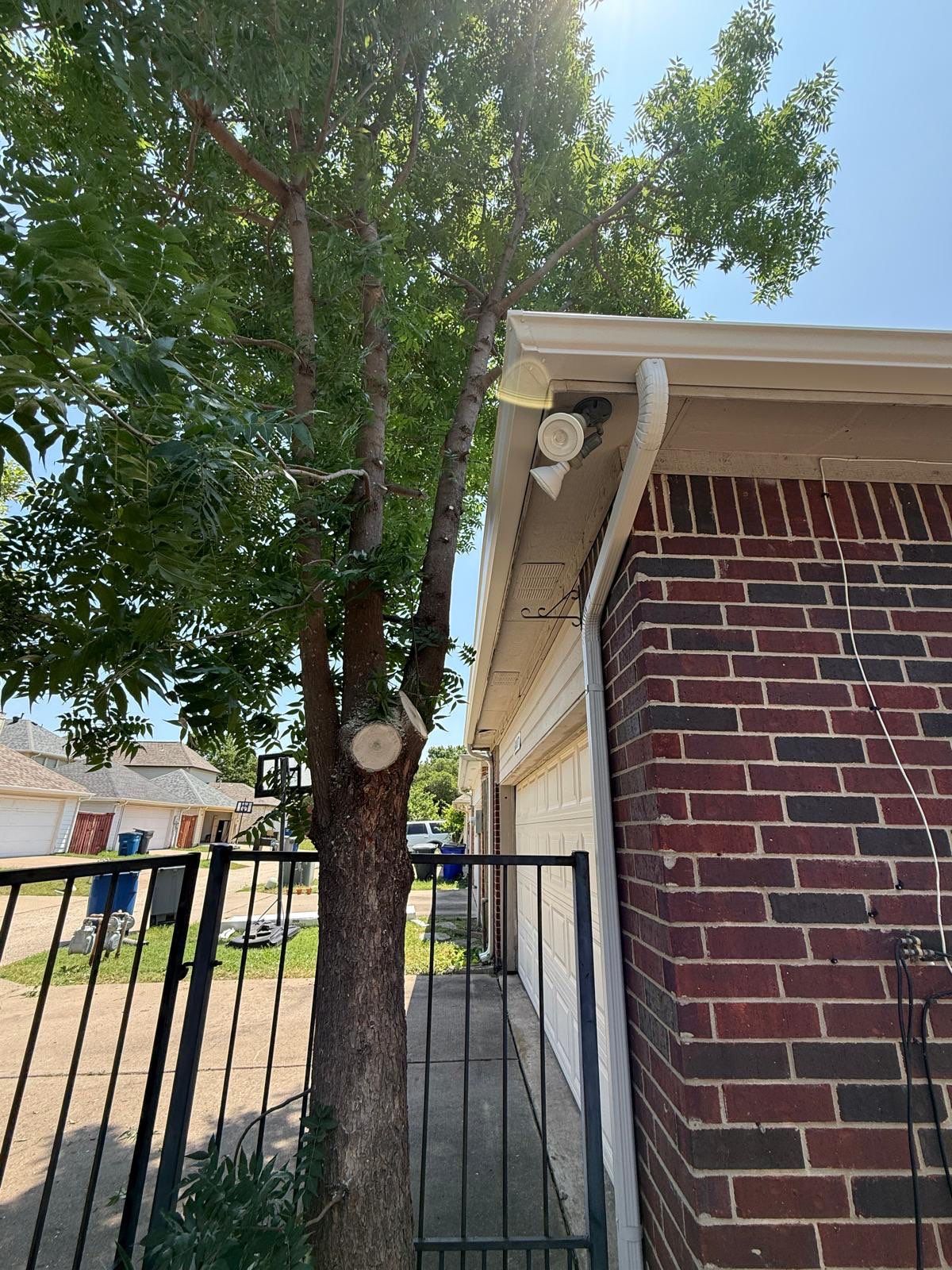 Project in Dallas by Armor Roofing | Exteriors