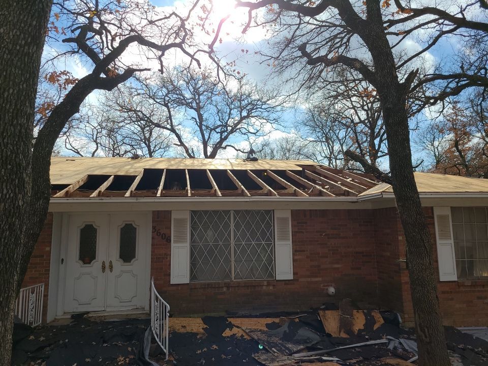 Residential Roofing Installation using ATLAS Pinnacle Pristine Shingles by Harvey Roofing & Construction