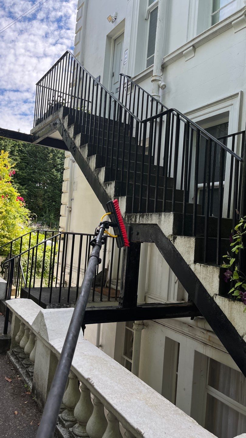 Render and patio clean using Pureseal Biocide by Ges Exterior Cleaning ltd