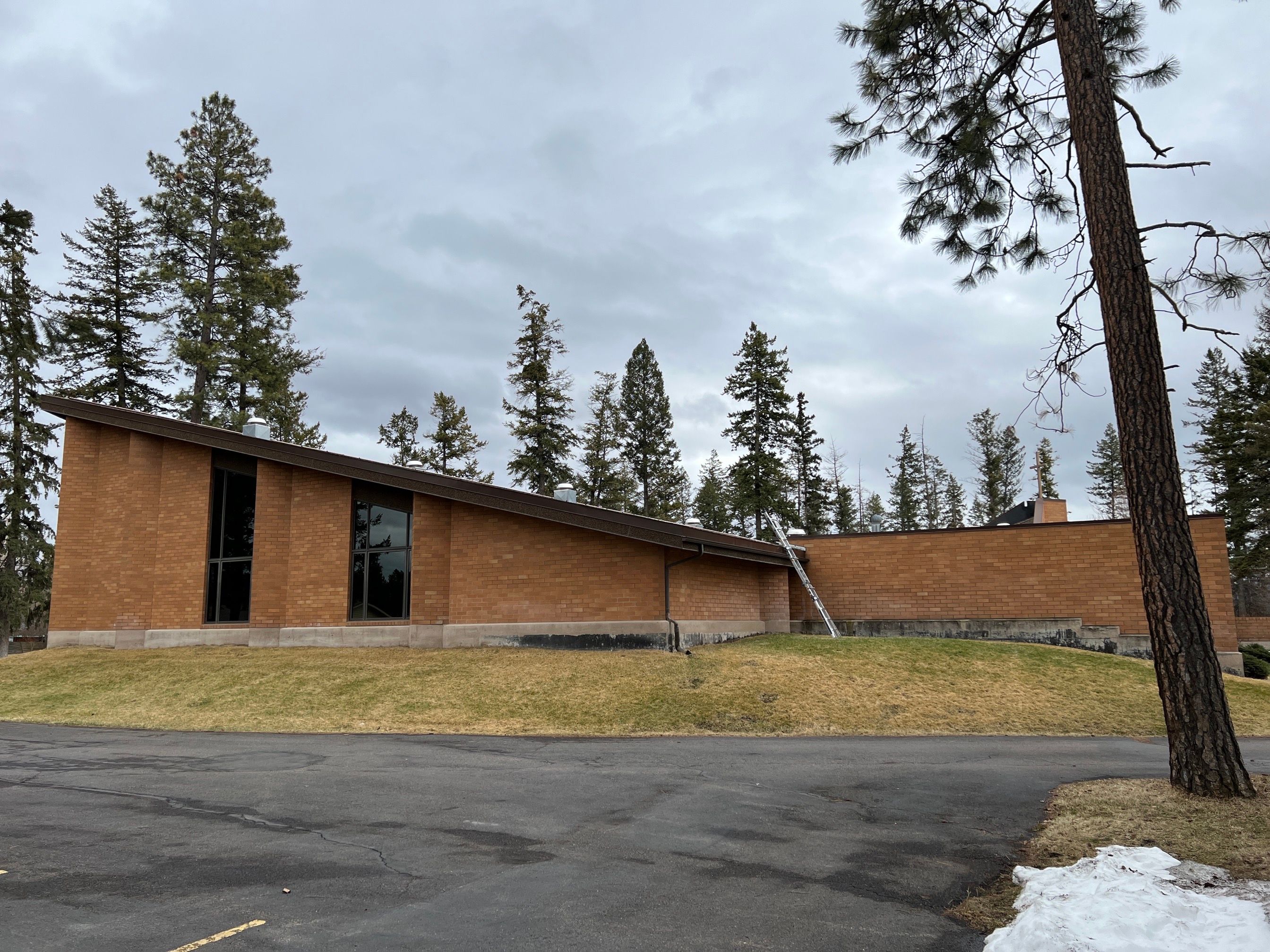 GAF Timberline HDZ - Charcoal by Montana Roofing Solutions