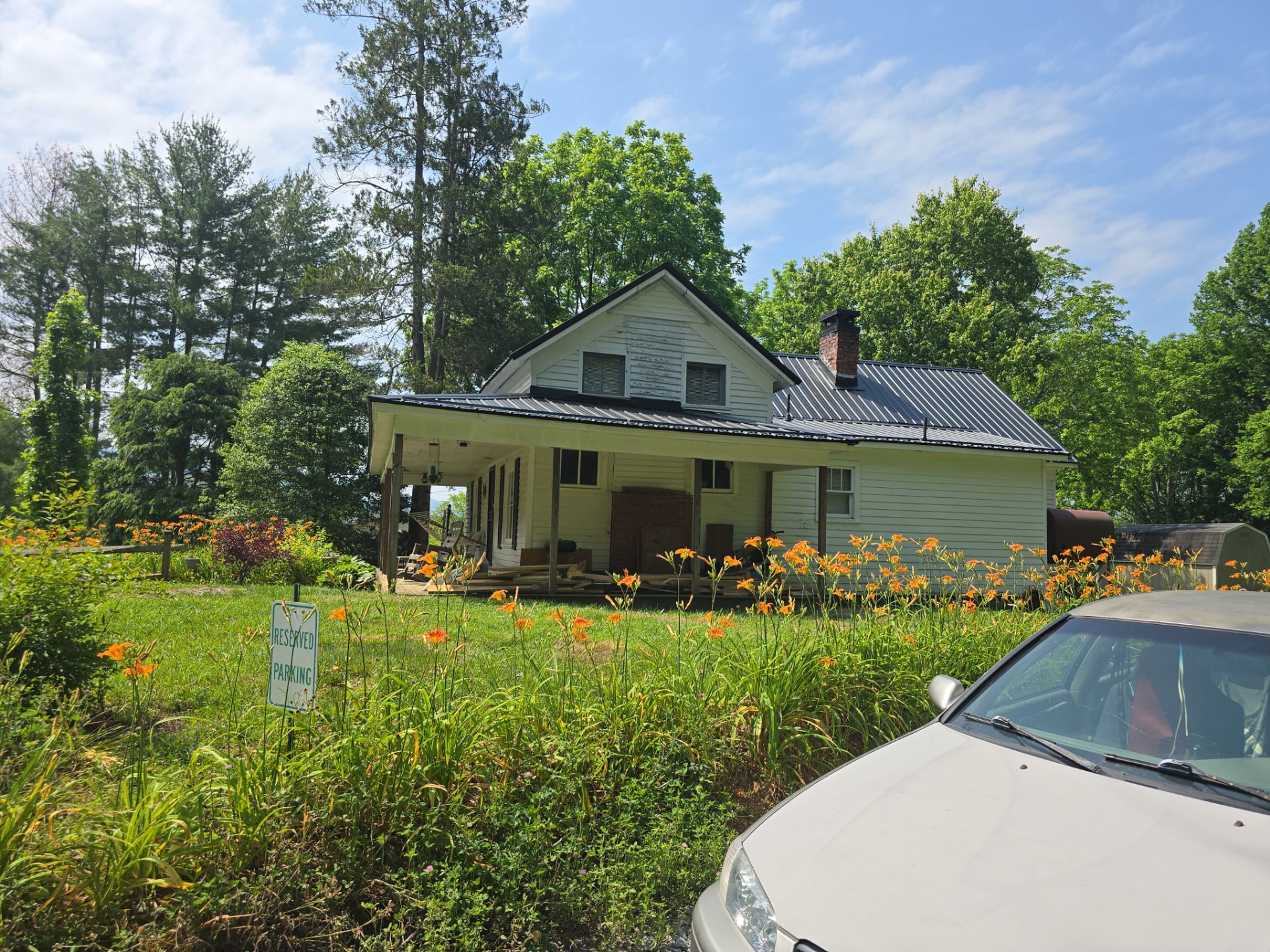 Ferenz Residence by Omnia Roofing