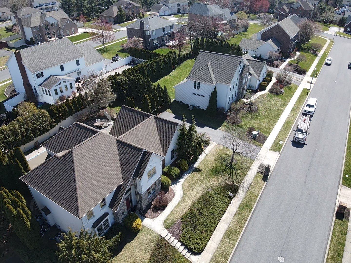 Residential Roofing Installation using Gaf Hdz Architectural Shingle by Teflon Roofing