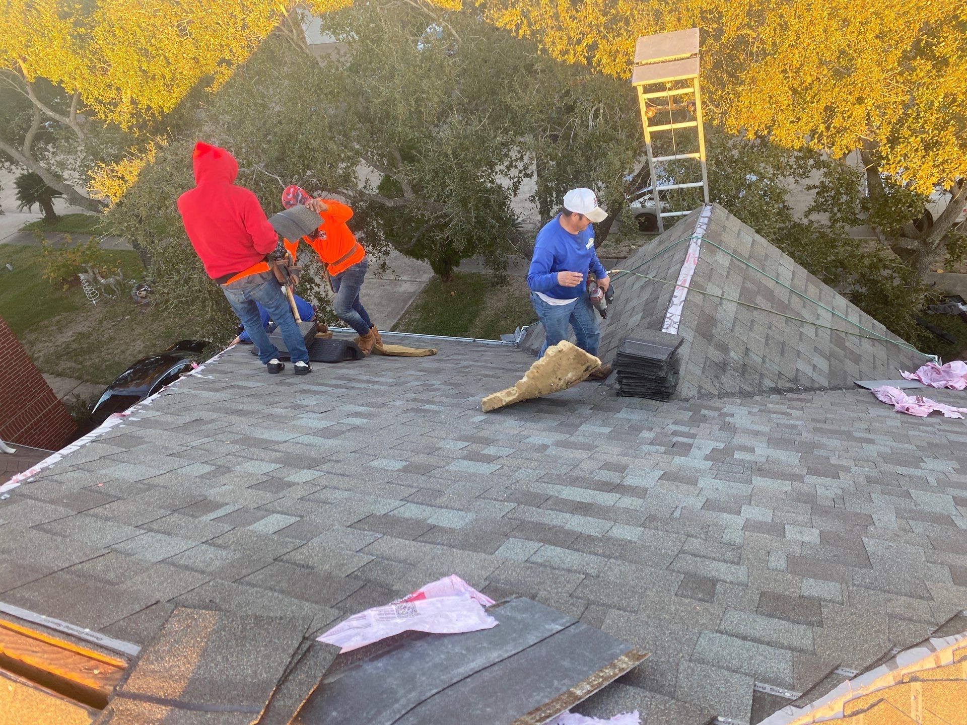 Residential Roofing Installation using Owen's Corning Duration (Lifetime) Shingles by Roof Repair Company