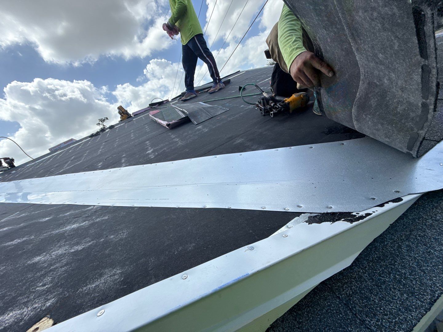Project in Seminole 33772 by Mitchell Roofing Company LLC 