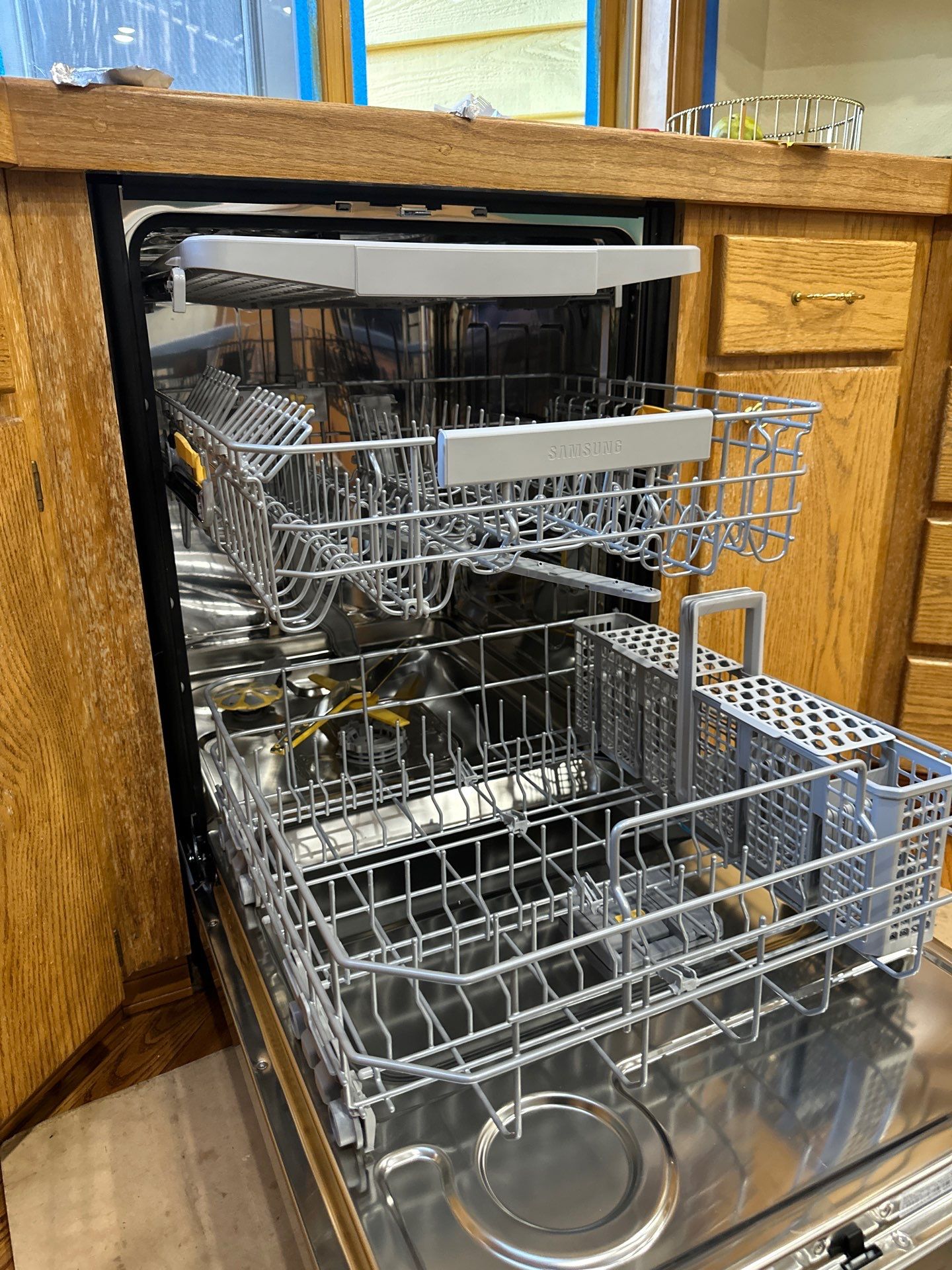 Dishwasher/ Gas Cook Top/ Pop Up Vent (Installation) by RoundHouse Installations