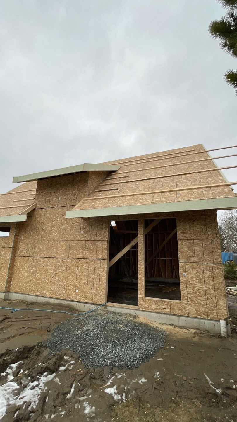 Residential Roofing Installation using OC Oakridge shingles by Top Notch Roofing Inc