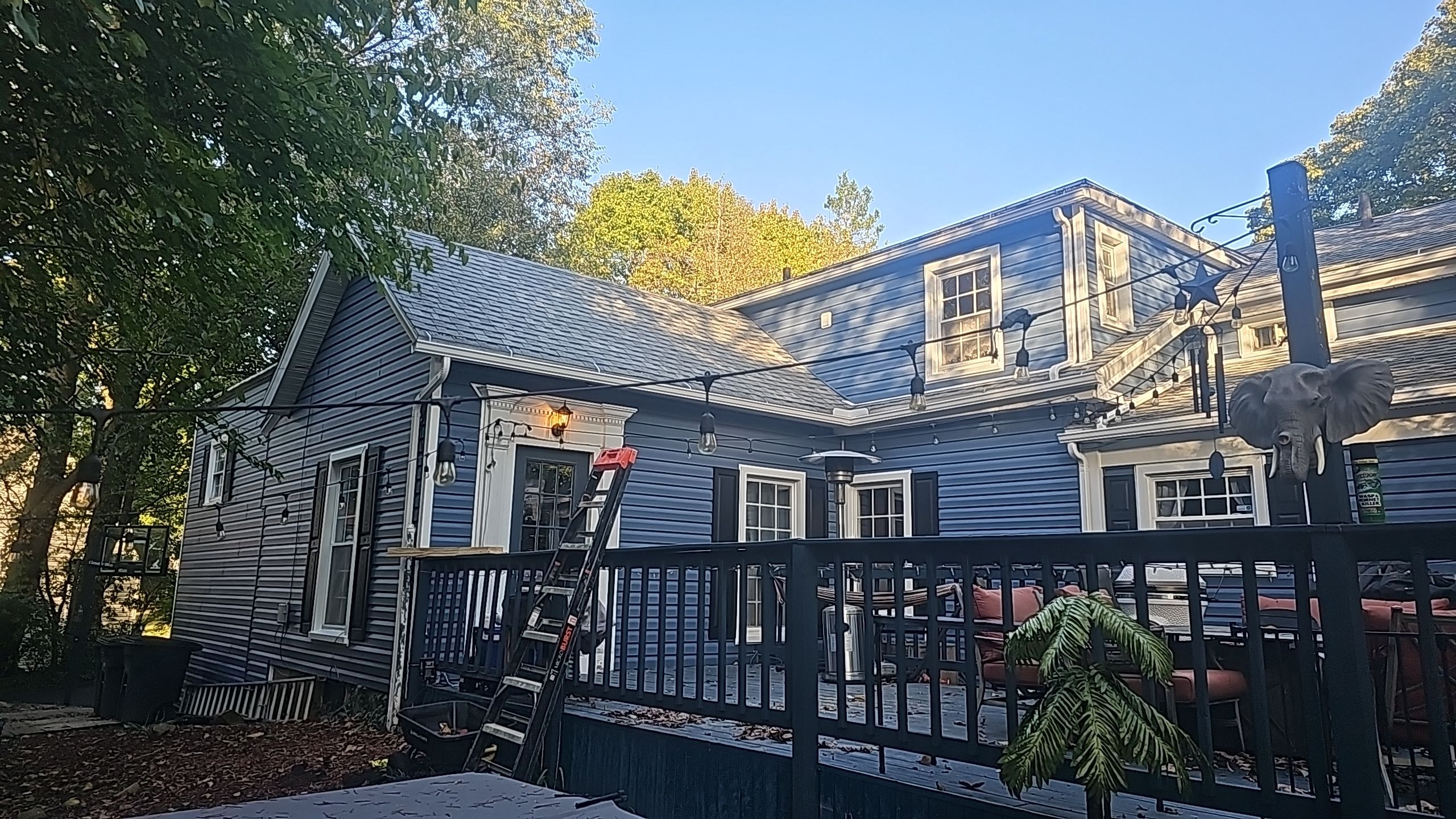 Norandex Cedar Knolls, Color: Jamestown Blue by Eagle Eye Roofing