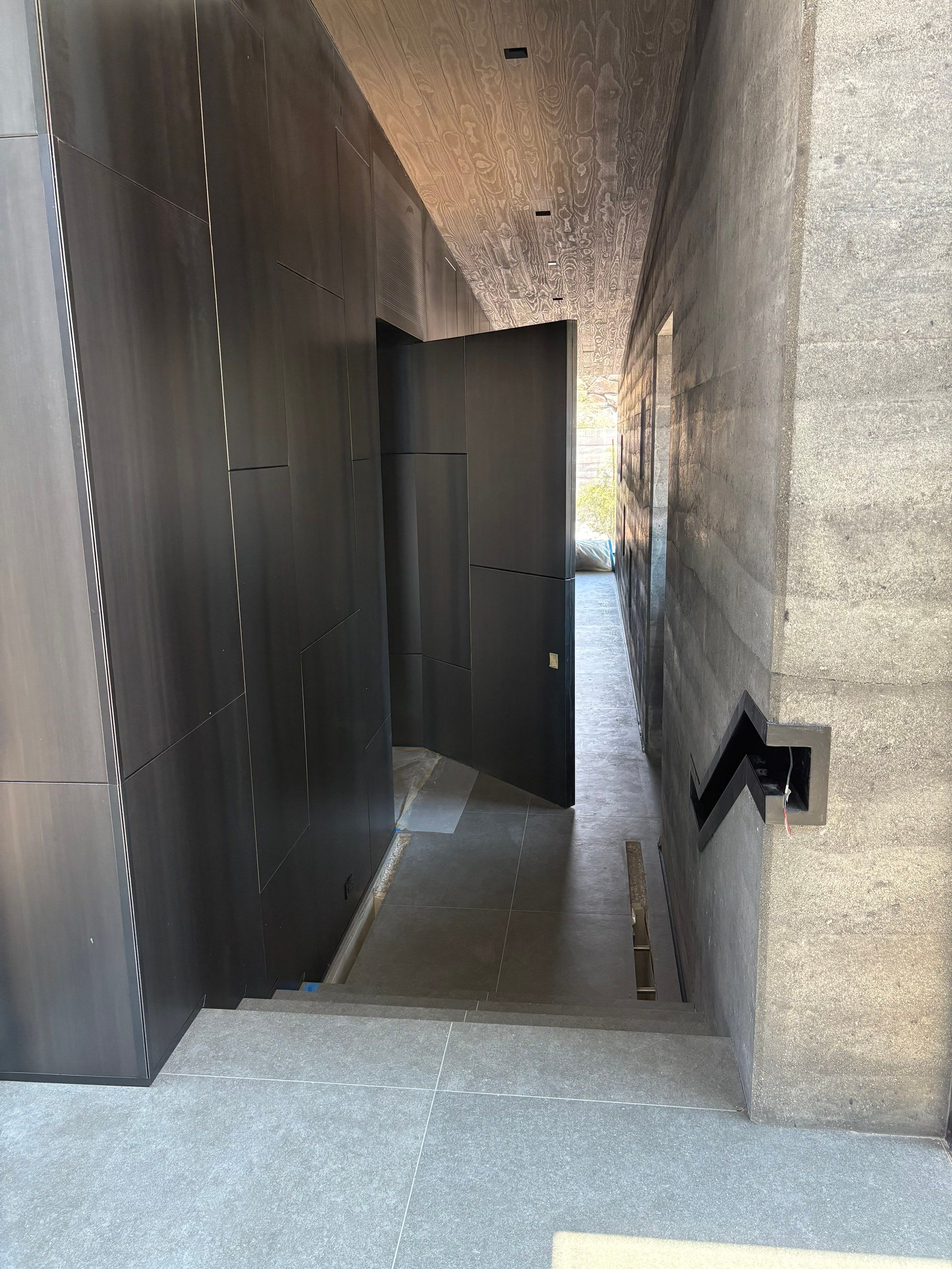 Ascaya Interior/Exterior Metal  by Level Builders