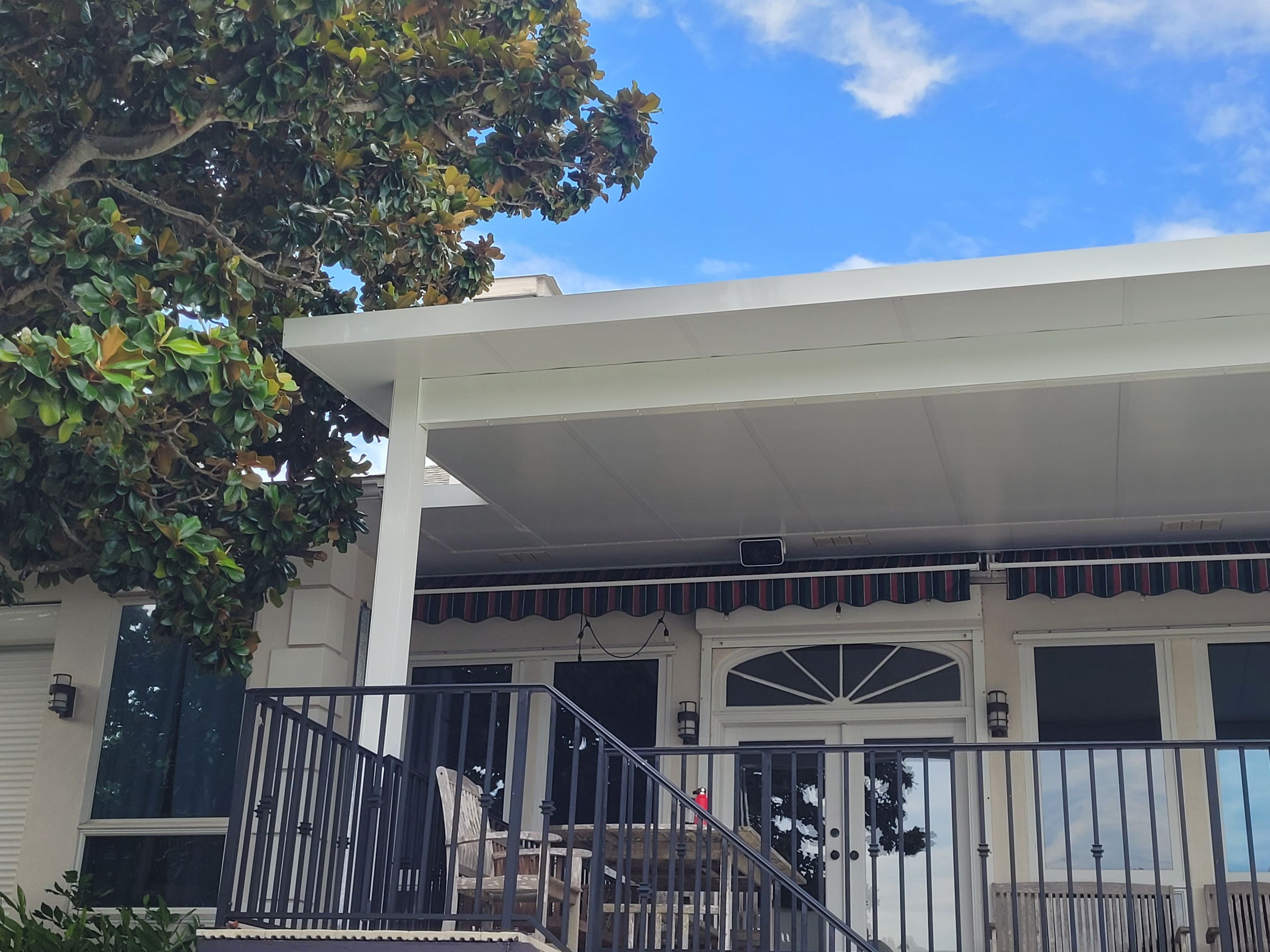 Poolside Colorbeam Patio Cover in Gulf Breeze by Titan Sunrooms