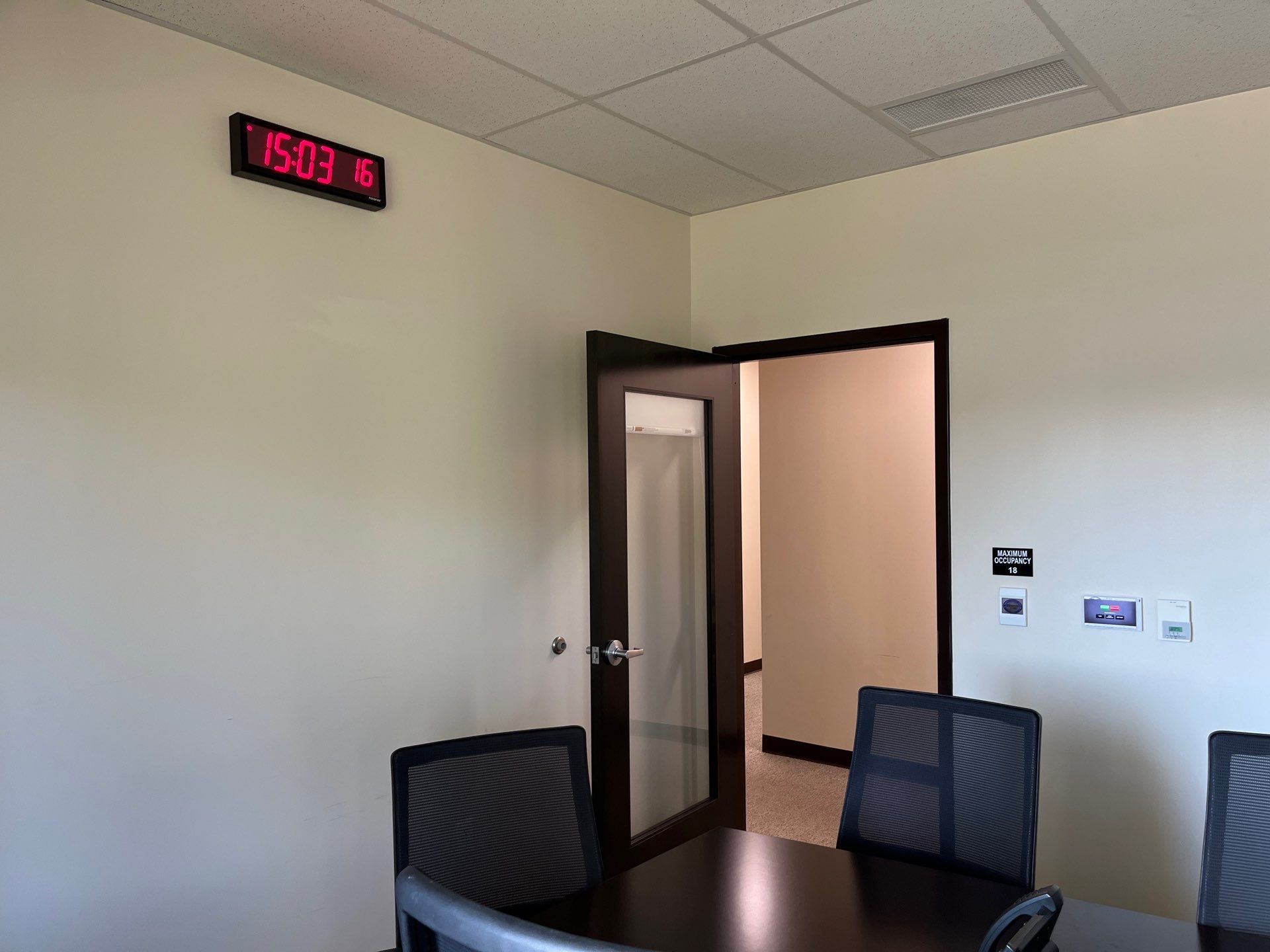 Advanced Commercial AV System Integration for Warren County EOC by Techkinect