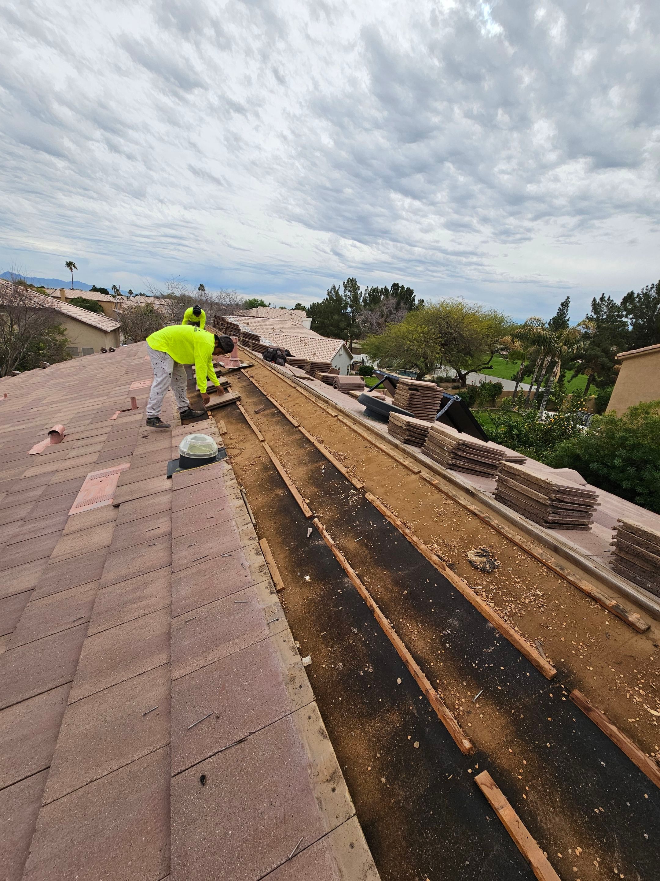 Santa Fe Blend Concrete Tile by Reimagine Roofing
