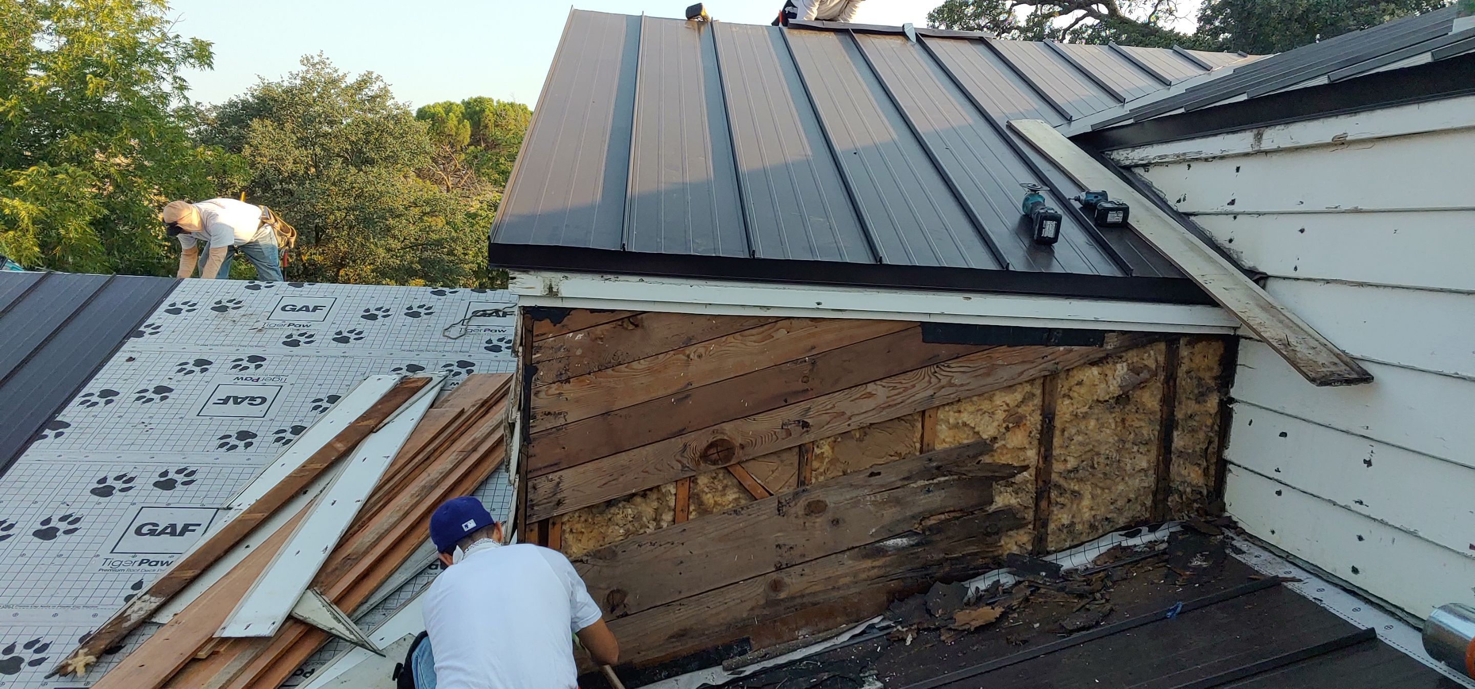 Residential Roofing Installation using Standing seam metal roofing system by Straight Edge Roofing Inc