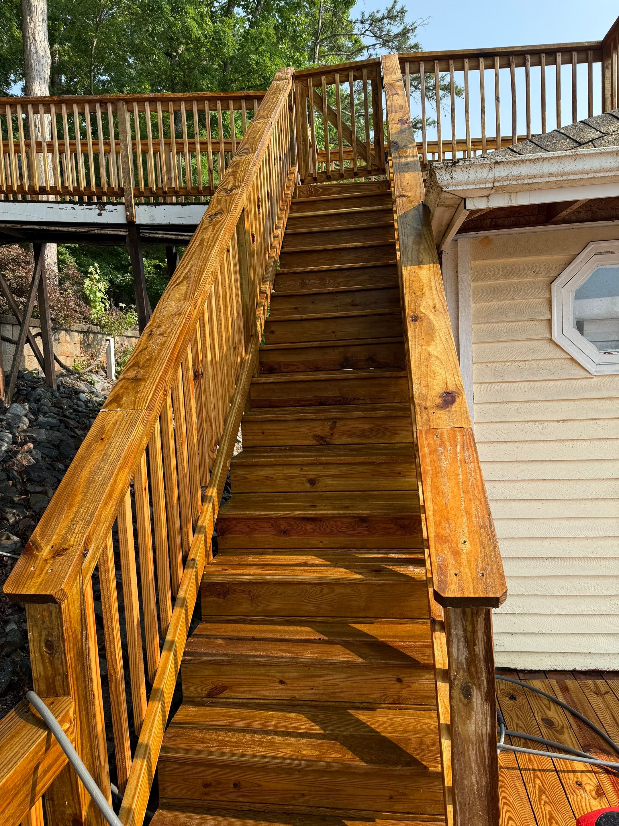 Wood Deck using Wood Sealant by DuraSeal