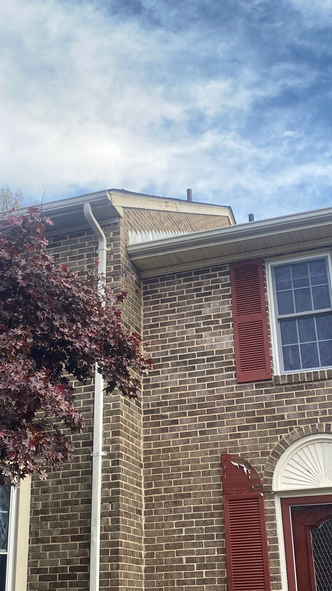 Springfield: Residential Roof Replacement with CertainTeed Landmark Pro in Max Def Burnt Sienna by RM Banning, Inc.