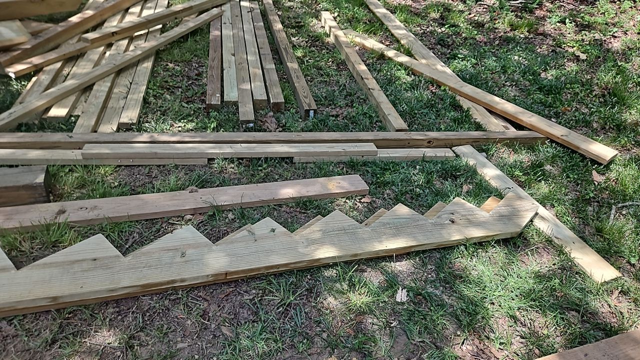 Russet Cove Circle - Deck Installation by Pillar and Pine