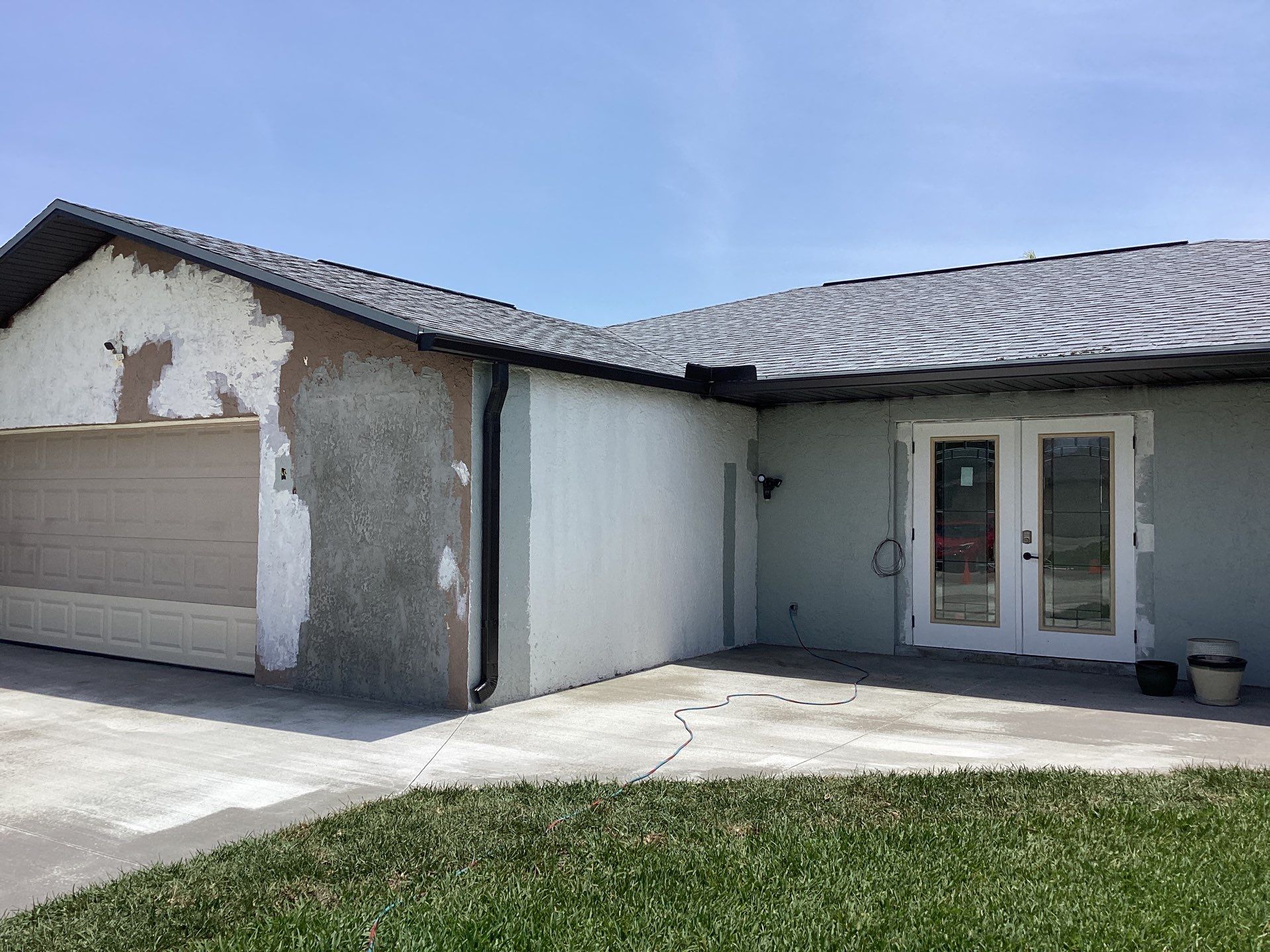 Bronze Seamless Gutters using 6 Inch Seamless Gutters in Cape Coral by Gutter Professors