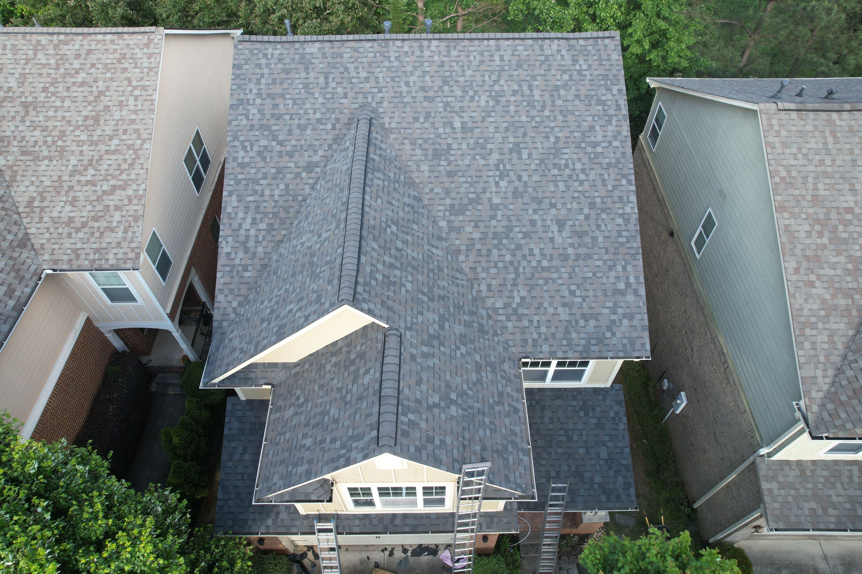 Residential Roof Replacement using OC TRUDEF DURATION WILLIAMSBURG 3/S by Inspector Roofing and Restoration