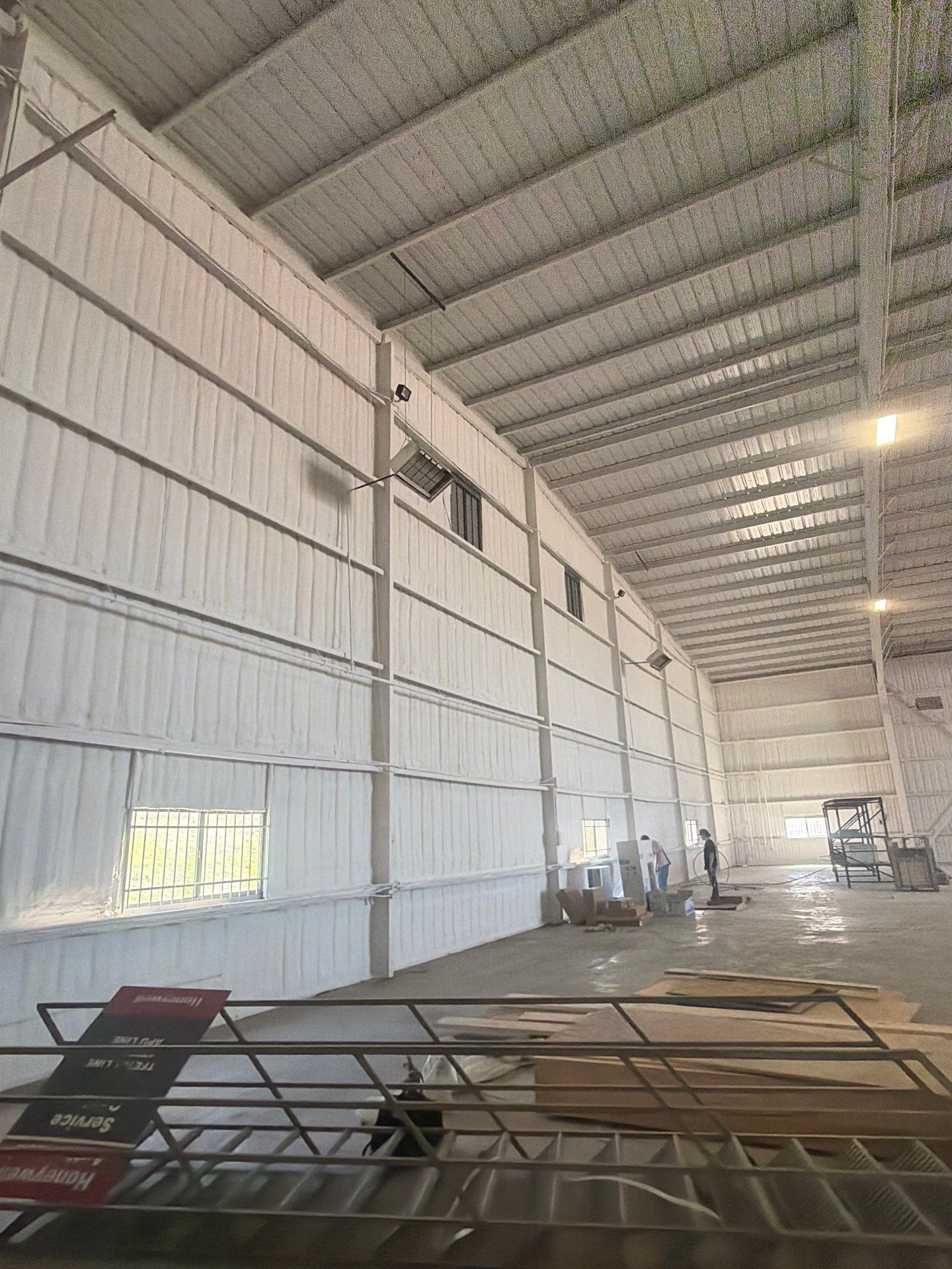 20,000 SF Airplane Hangar  by Apex Insulation Solutions