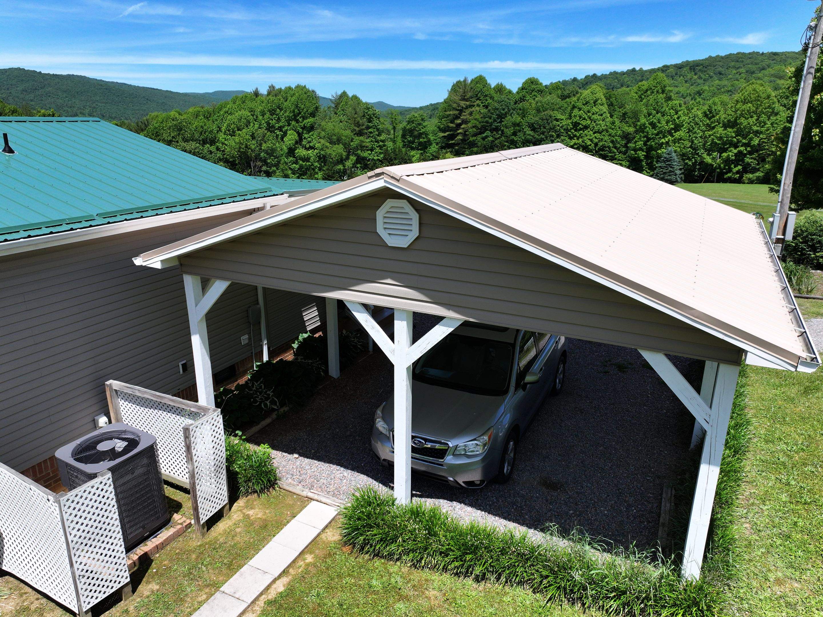 Haley Residence by Omnia Roofing