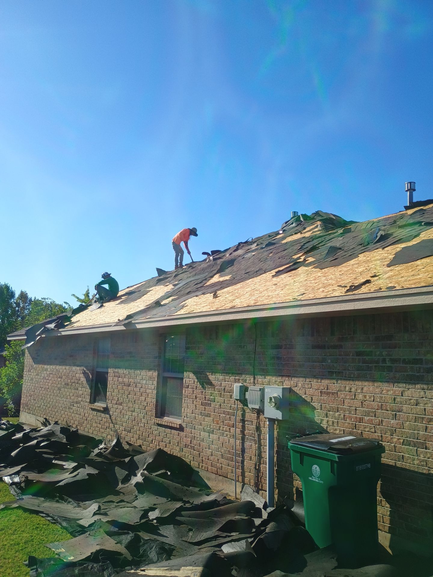 Oklahoma City Full Residential Roof Replacement with GAF Architectural Shingles by BANA Roofing and Solar Supply