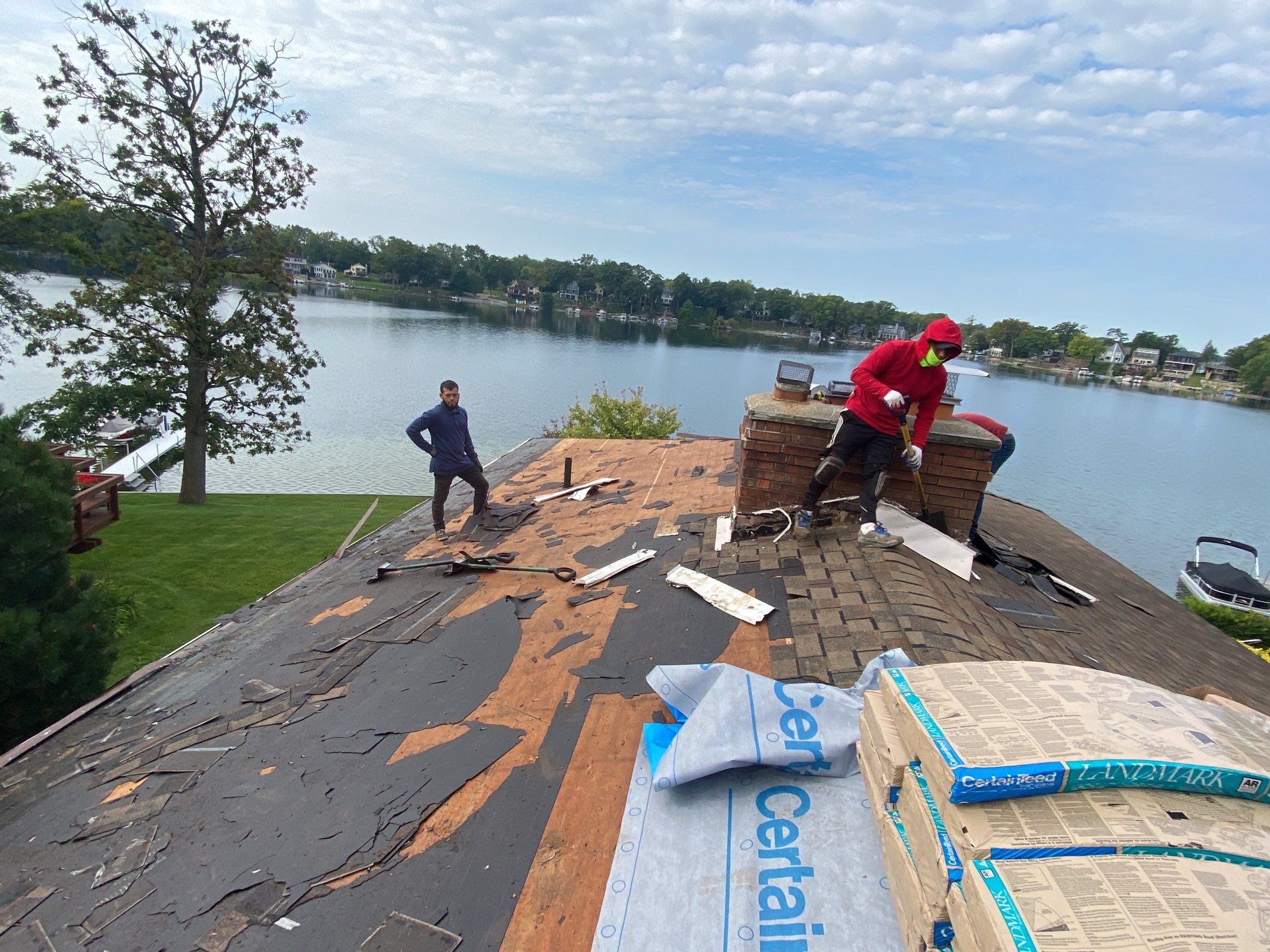 Roof Replacement using CertainTeed Landmark by 180 Contractors