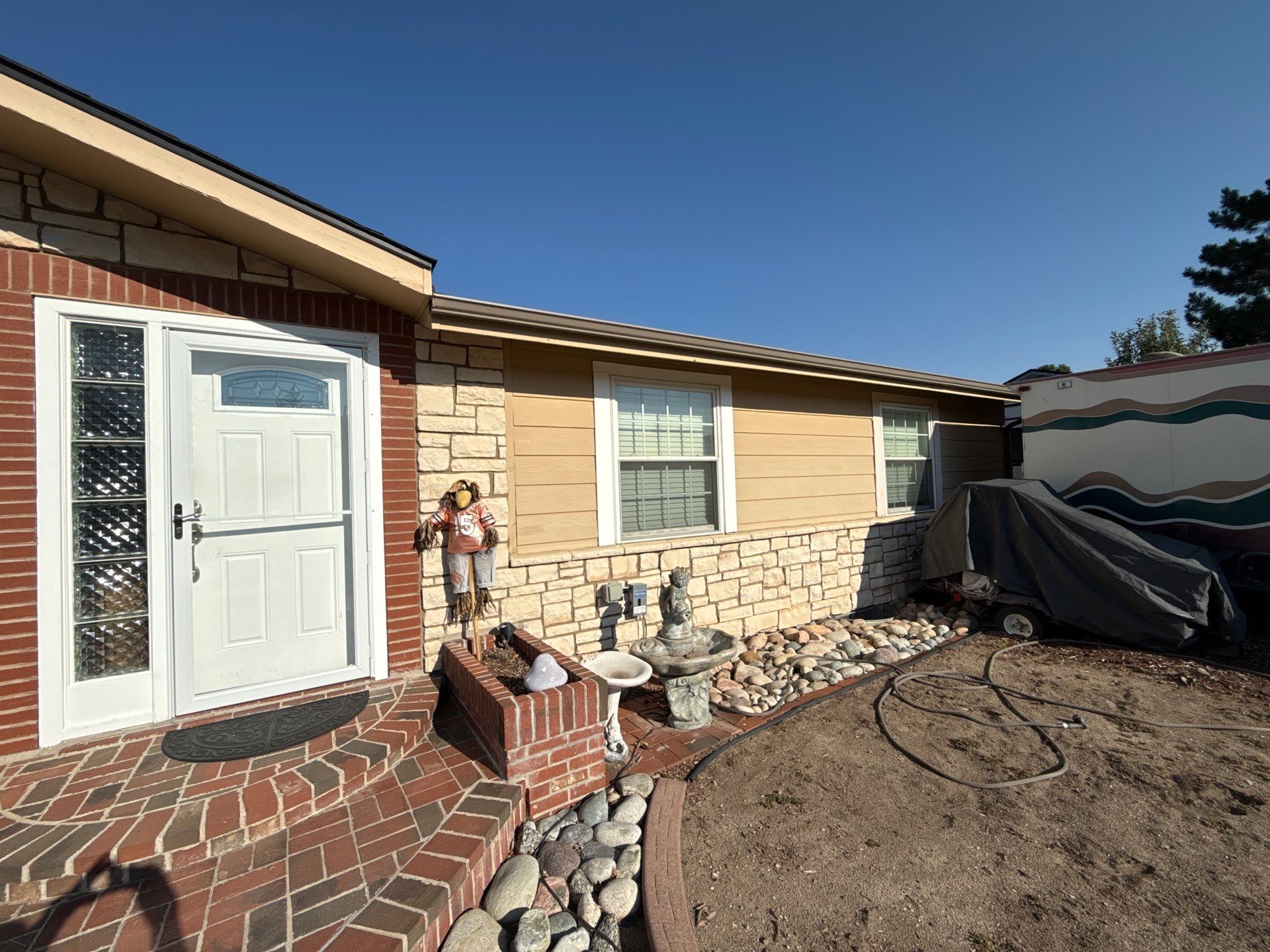 Time to upgrade the Siding by 1st choice windows and siding