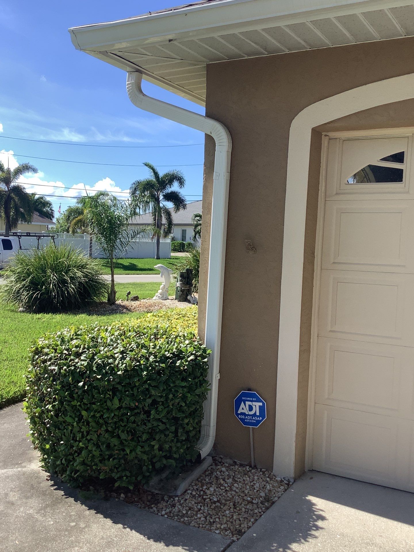 7-Inch Gutters for Large Homes in Cape Coral FL by Gutter Professors