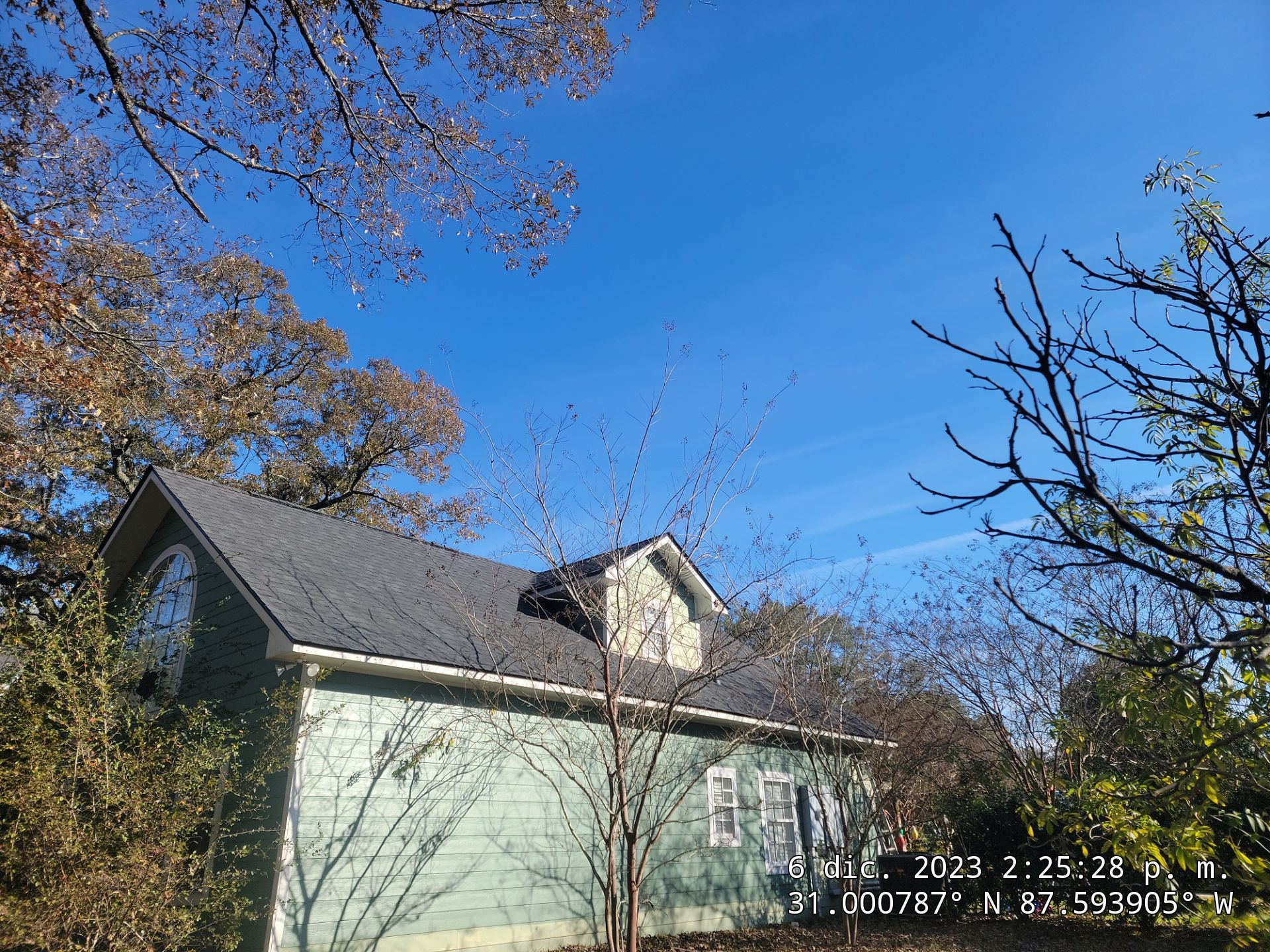 Jaye by IAM Roofing LLC