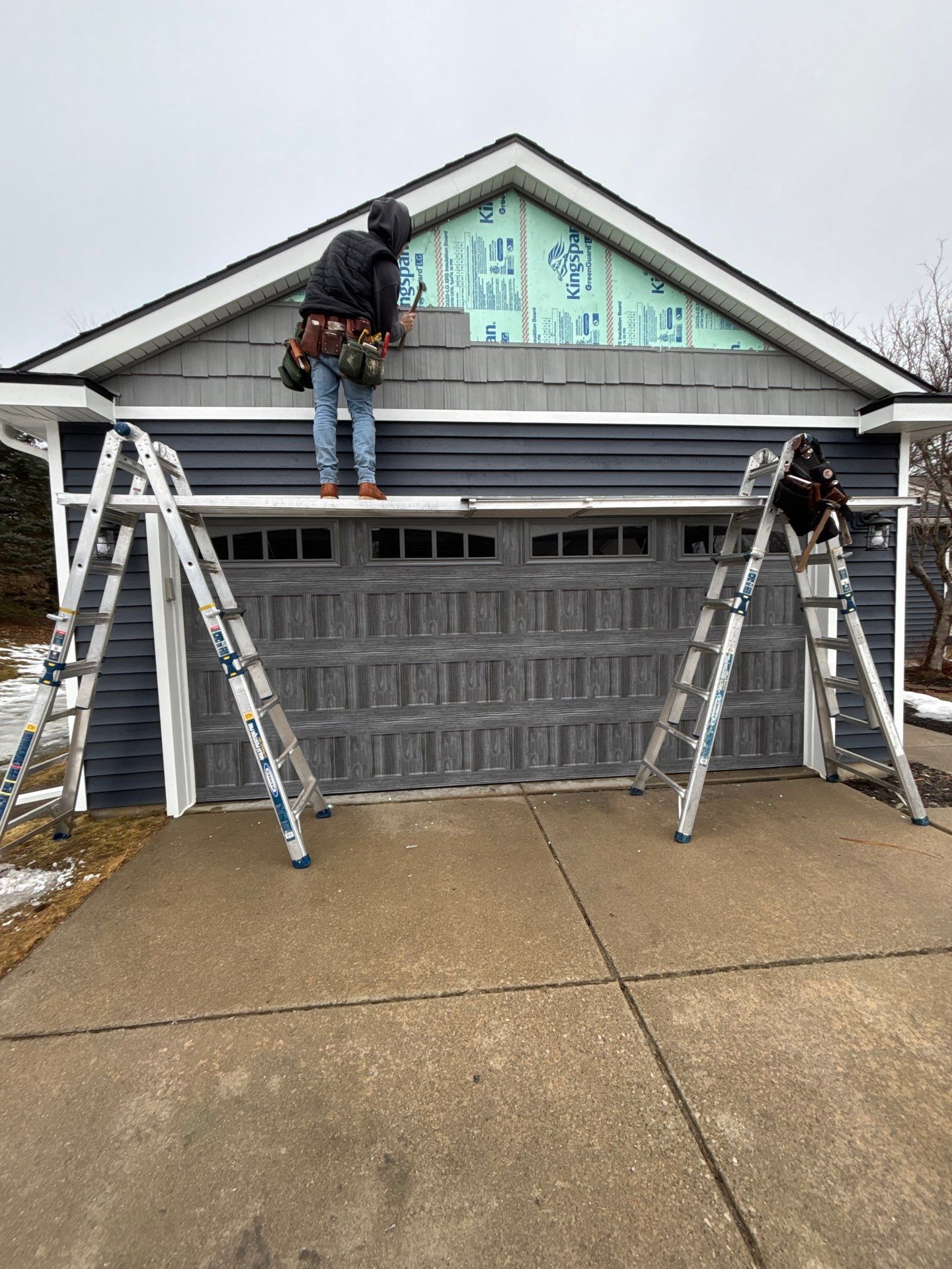 Siding Replacement using Alside Charter Oak D4.5" Riveria Dusk by 180 Contractors