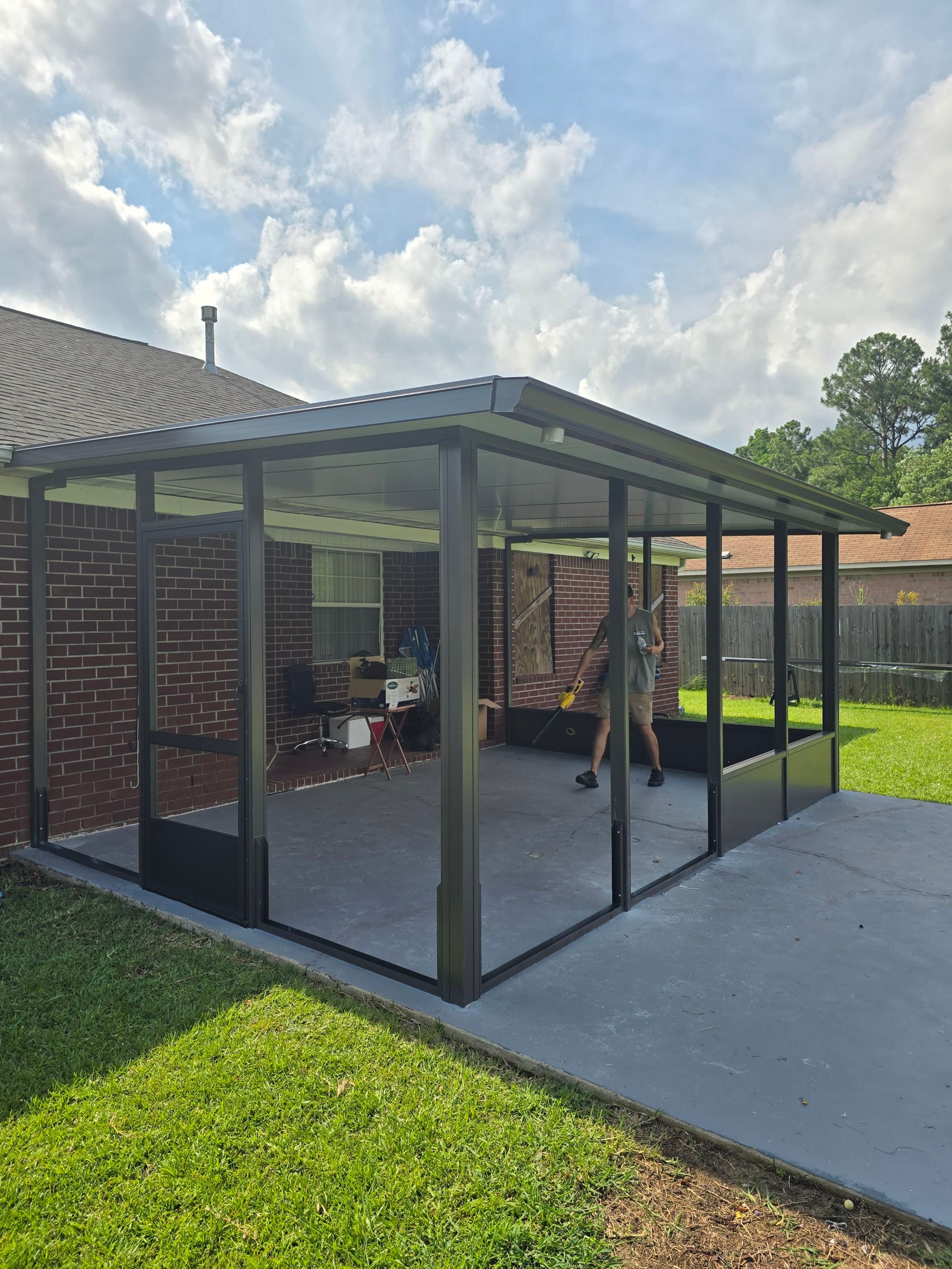 Screen Room Using Colorbeam by Titan Sunrooms