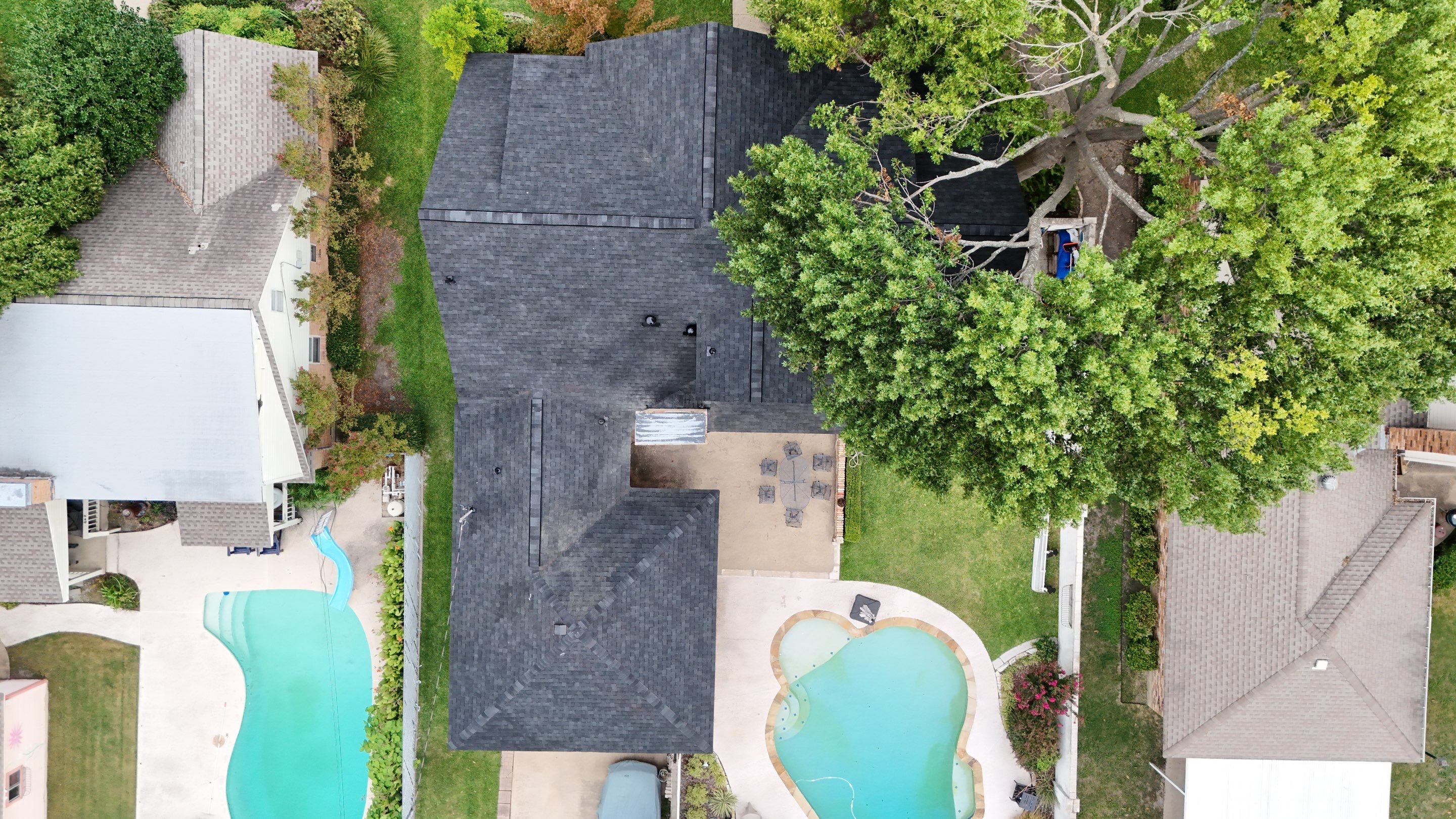 Project in Dallas by Armor Roofing | Exteriors