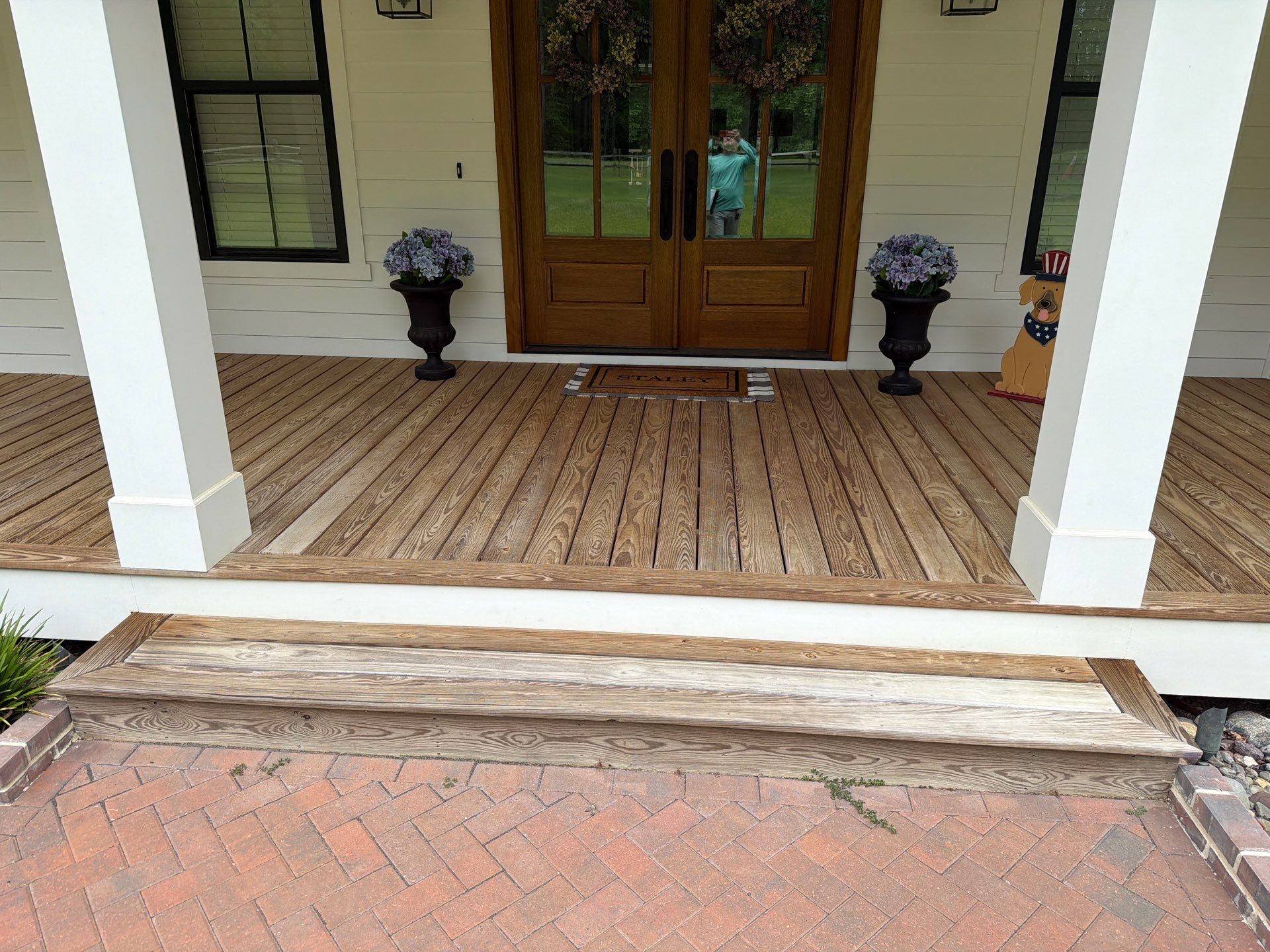 Deck using Wood Sealant by DuraSeal