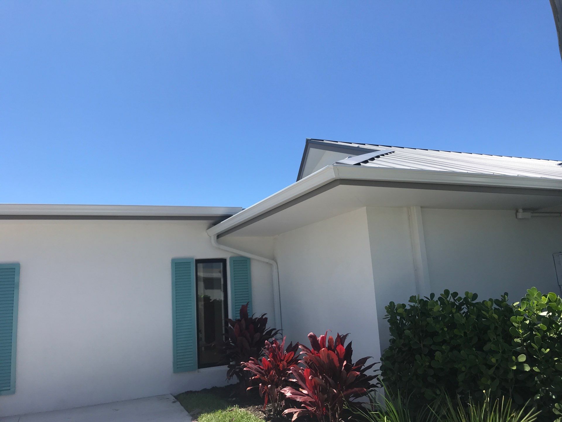 Custom Gutter Design and Installation in Fort Myers FL by Gutter Professor by Gutter Professors